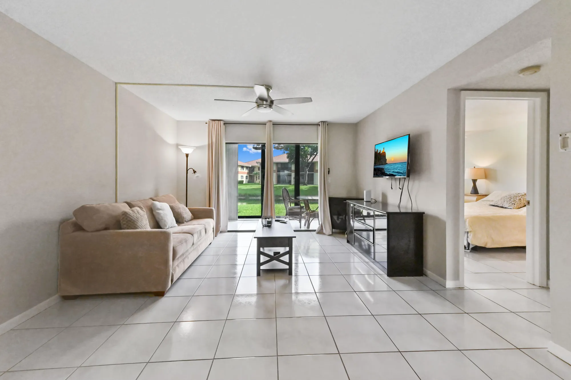 Property Slideshow image 12 of 60 | 15451 pembridge dr 207, Delray Beach, FL, 33484