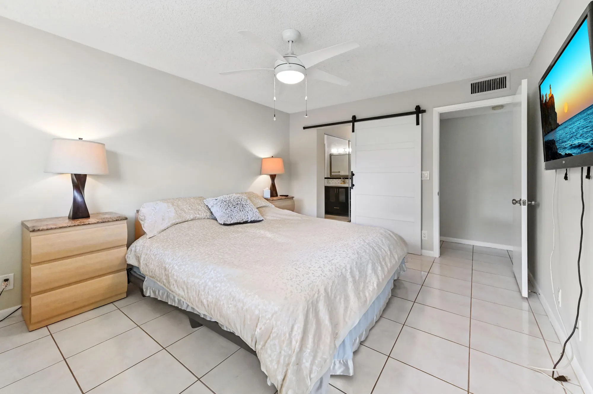Property Slideshow image 16 of 60 | 15451 pembridge dr 207, Delray Beach, FL, 33484