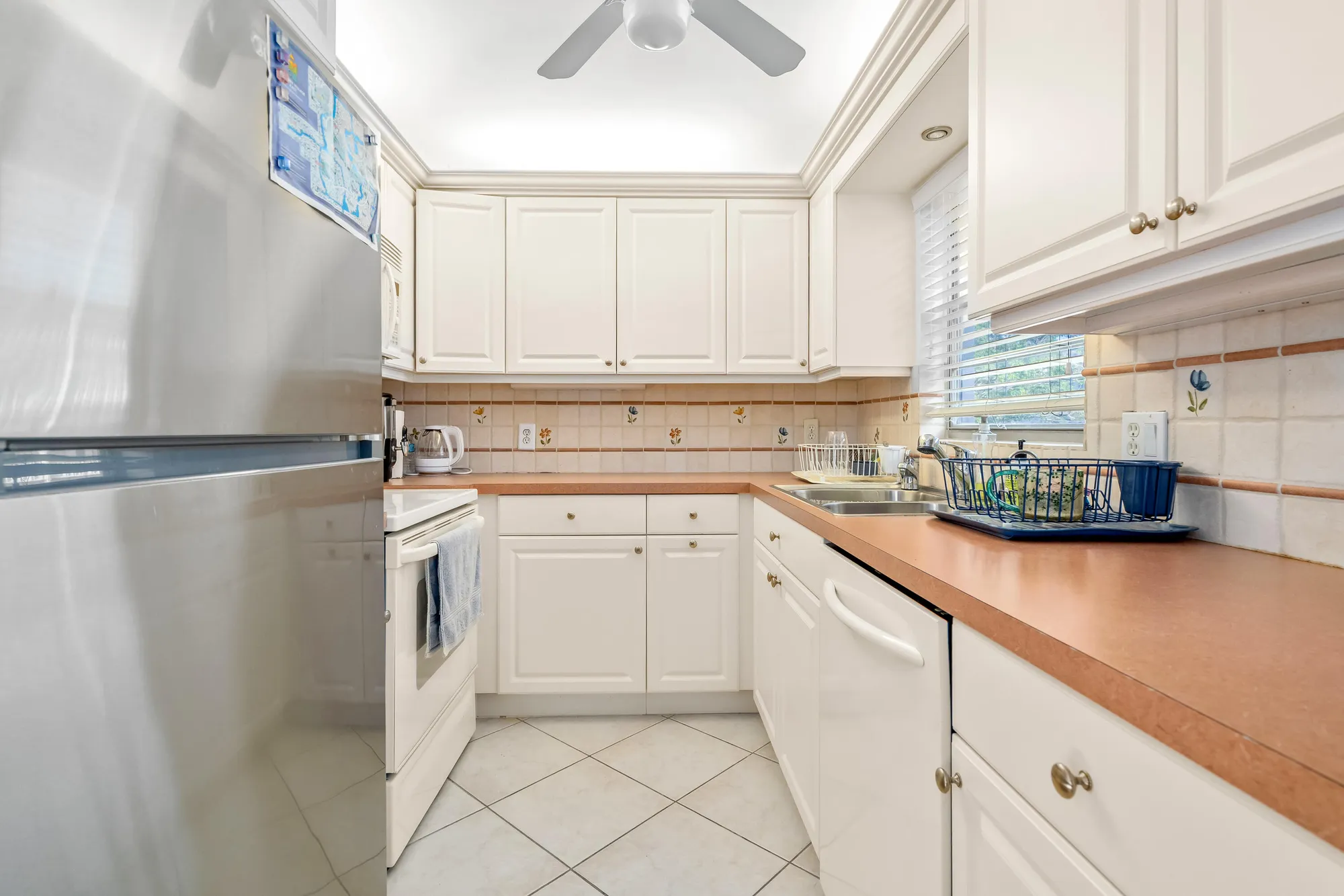 Property Slideshow image 14 of 54 | 2040 berkshire b # 2040, Deerfield Beach, FL, 33442