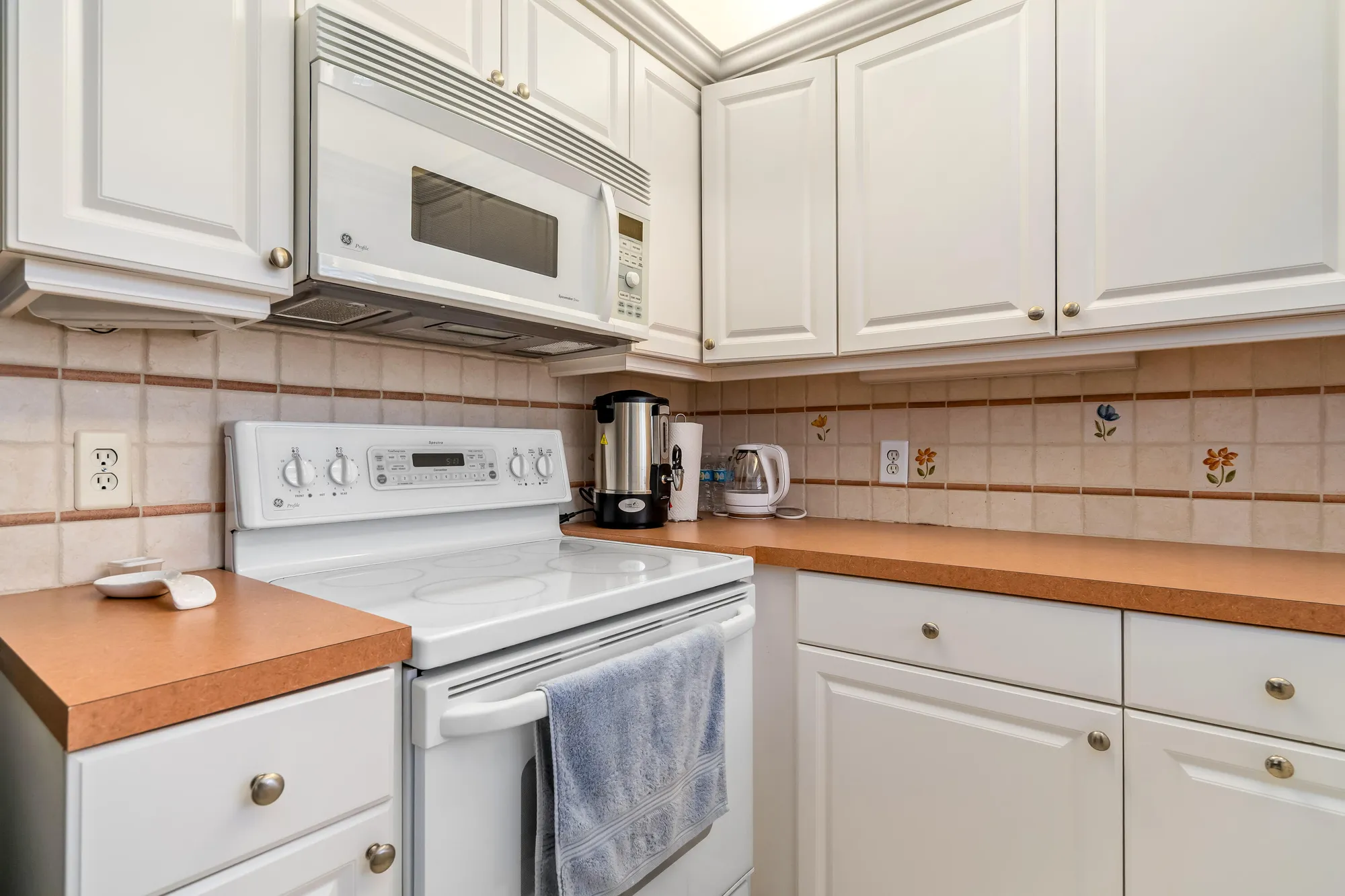 Property Slideshow image 15 of 54 | 2040 berkshire b # 2040, Deerfield Beach, FL, 33442