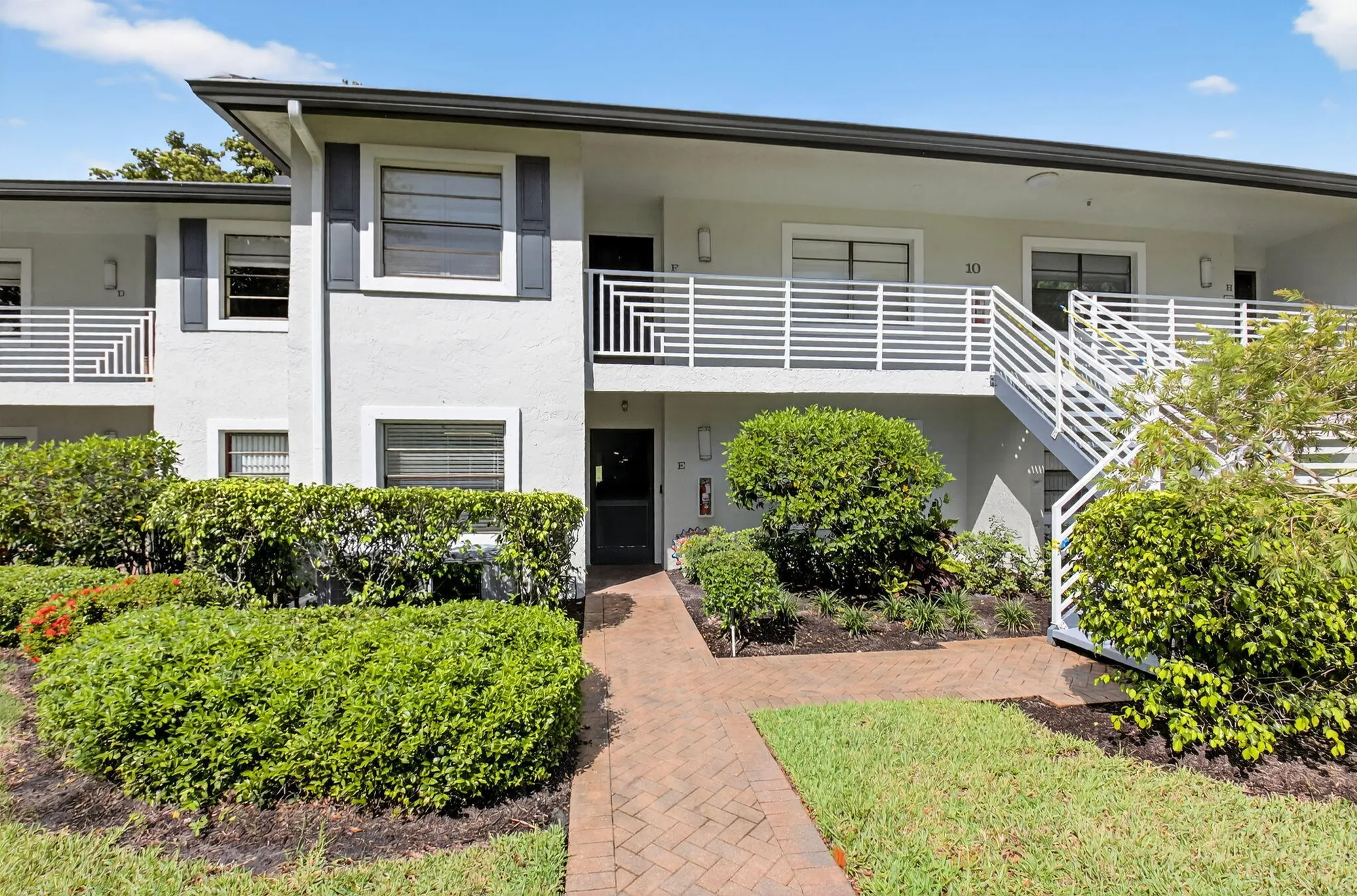 Property Slideshow image 1 of 47 | 10 southport ln e, Boynton Beach, FL, 33436