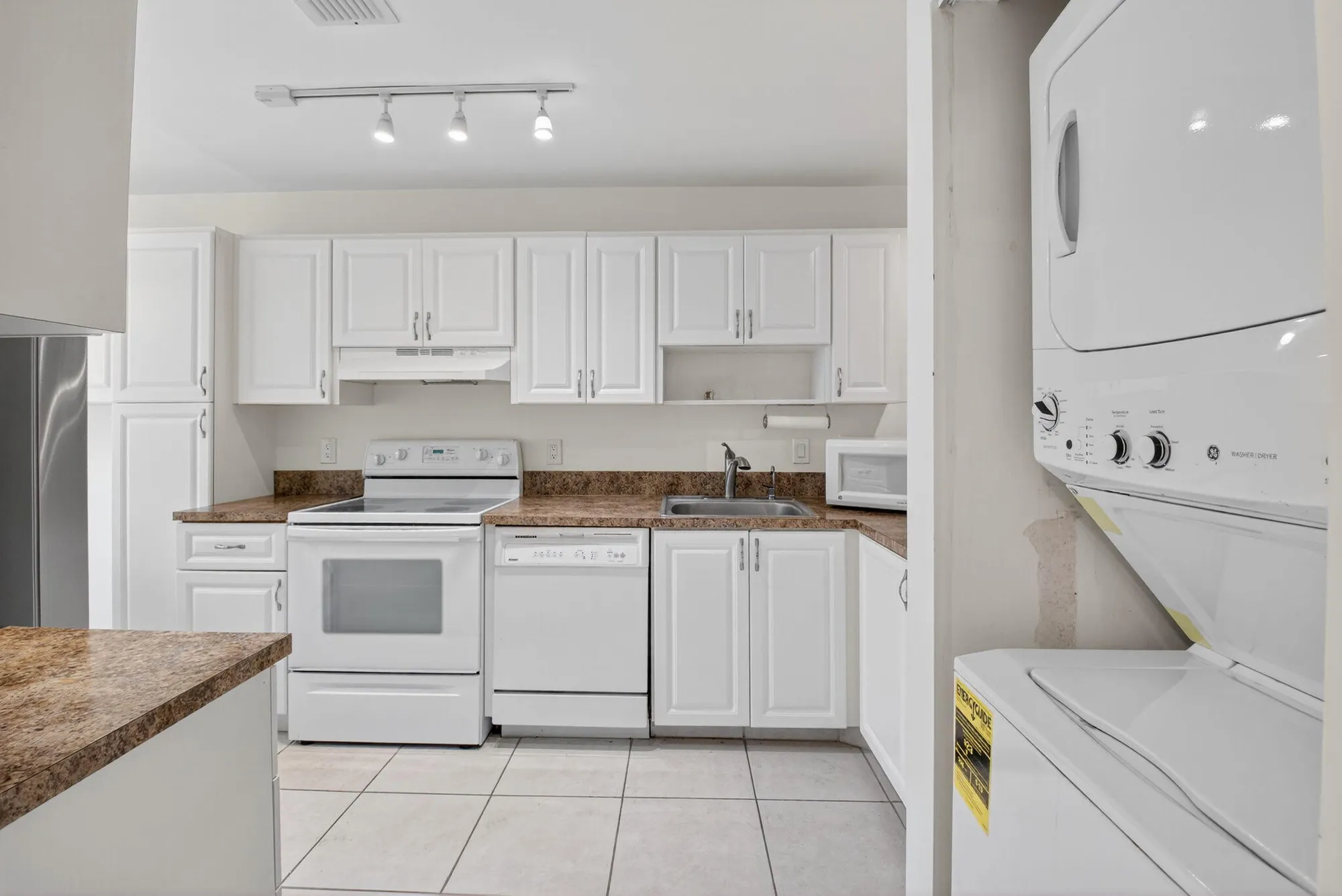 Property Slideshow image 11 of 47 | 10 southport ln e, Boynton Beach, FL, 33436