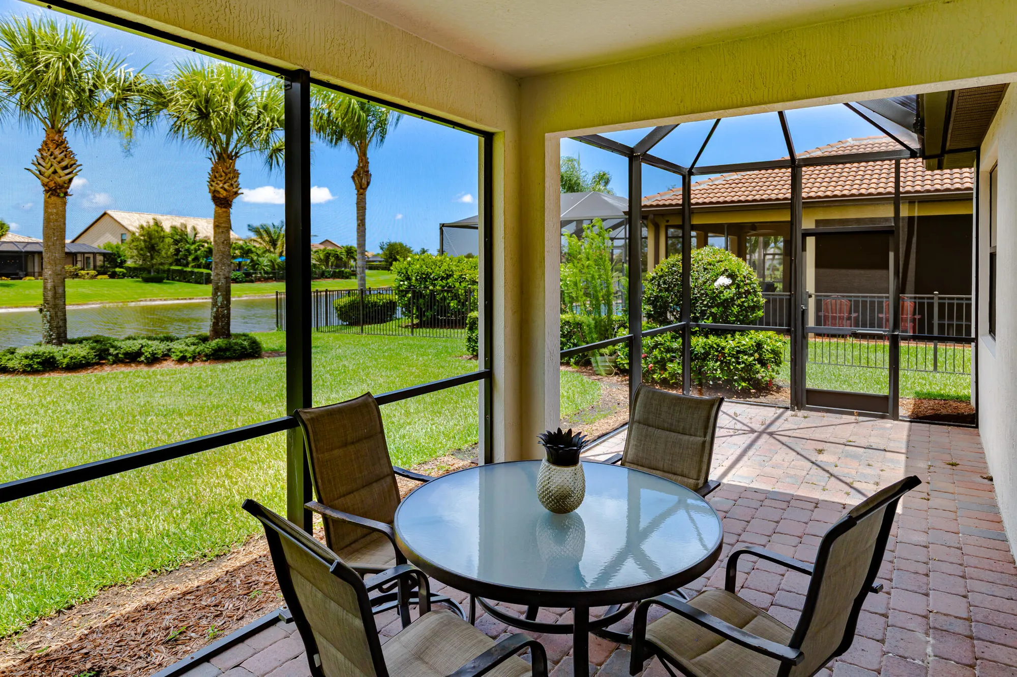Property Slideshow image 27 of 47 | 649 se monteiro dr, Port Saint Lucie, FL, 34984