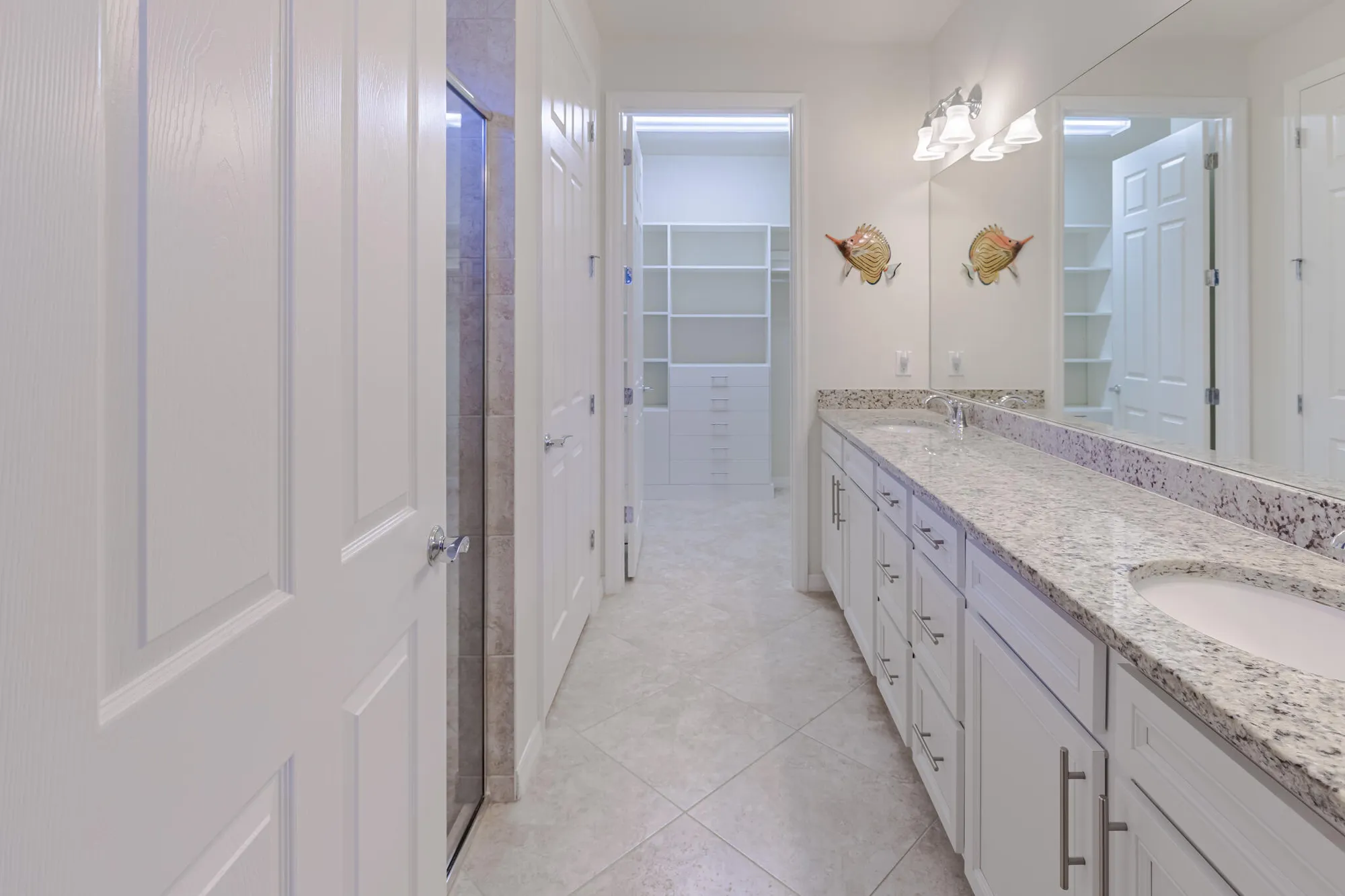 Property Slideshow image 17 of 47 | 649 se monteiro dr, Port Saint Lucie, FL, 34984