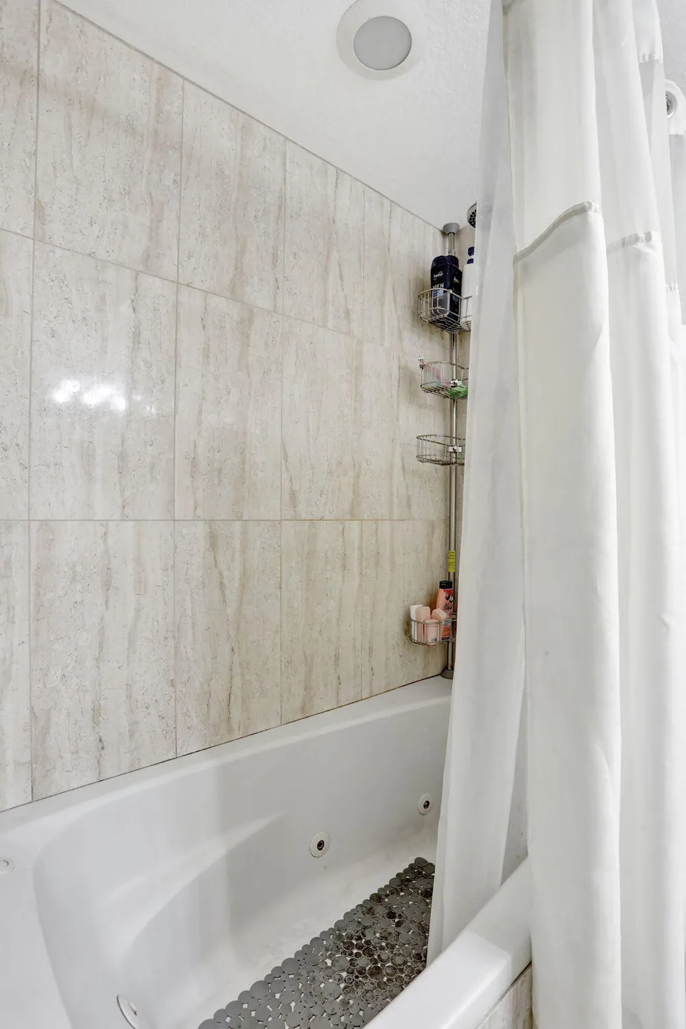 Property Slideshow image 12 of 24 | 461 nw 76th ave 205, Margate, FL, 33063