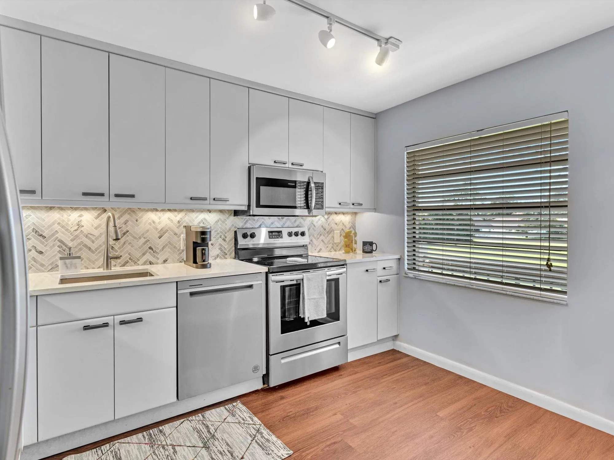 Property Slideshow image 12 of 56 | 9199 pecky cypress ln 7h, Boca Raton, FL, 33428