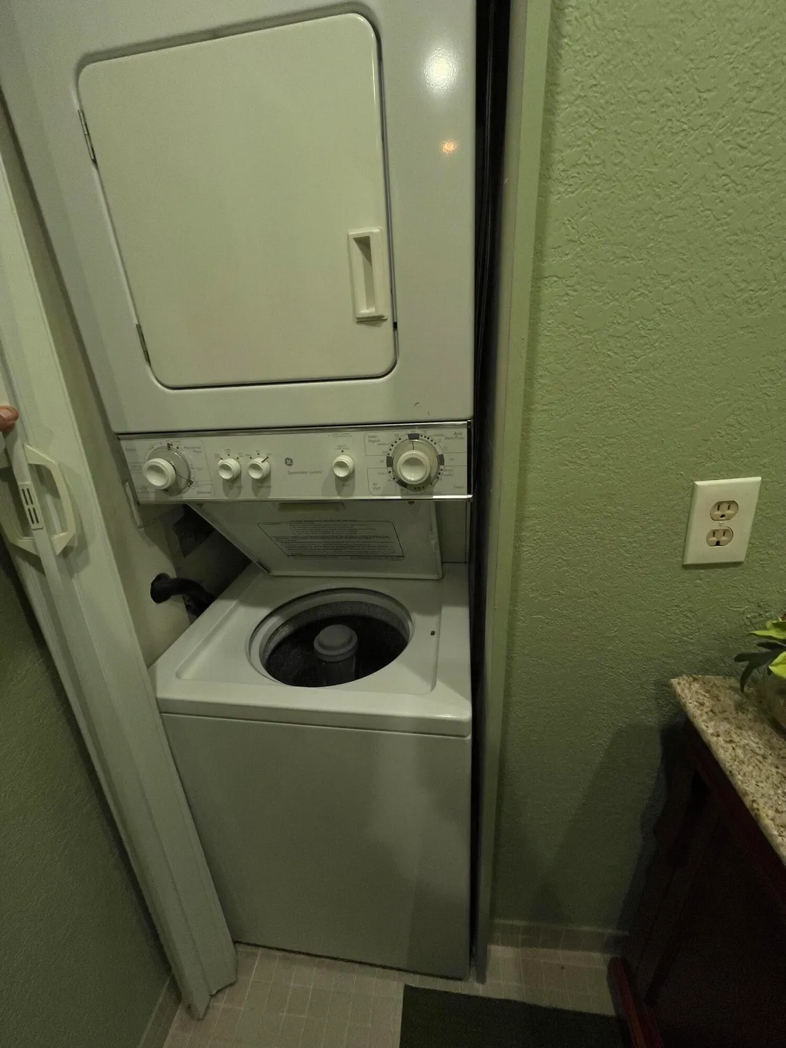 Property Slideshow image 33 of 45 | 464 piedmont j, Delray Beach, FL, 33484