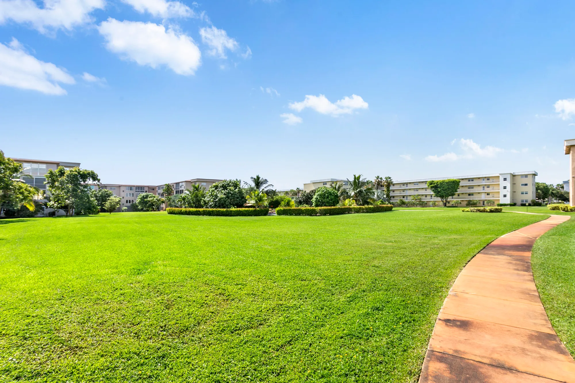 Property Slideshow image 18 of 24 | 2600 ne 1st ln 3110, Boynton Beach, FL, 33435