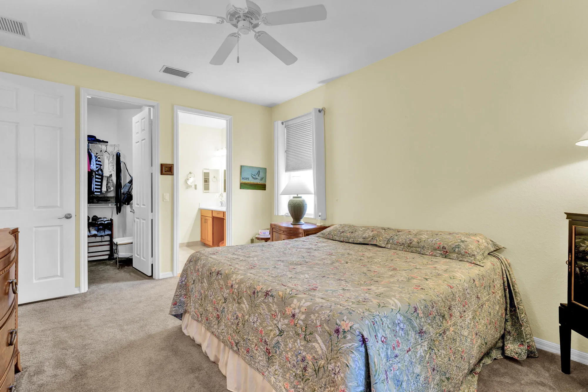 Property Slideshow image 13 of 34 | 6360 astor pl, Vero Beach, FL, 32966