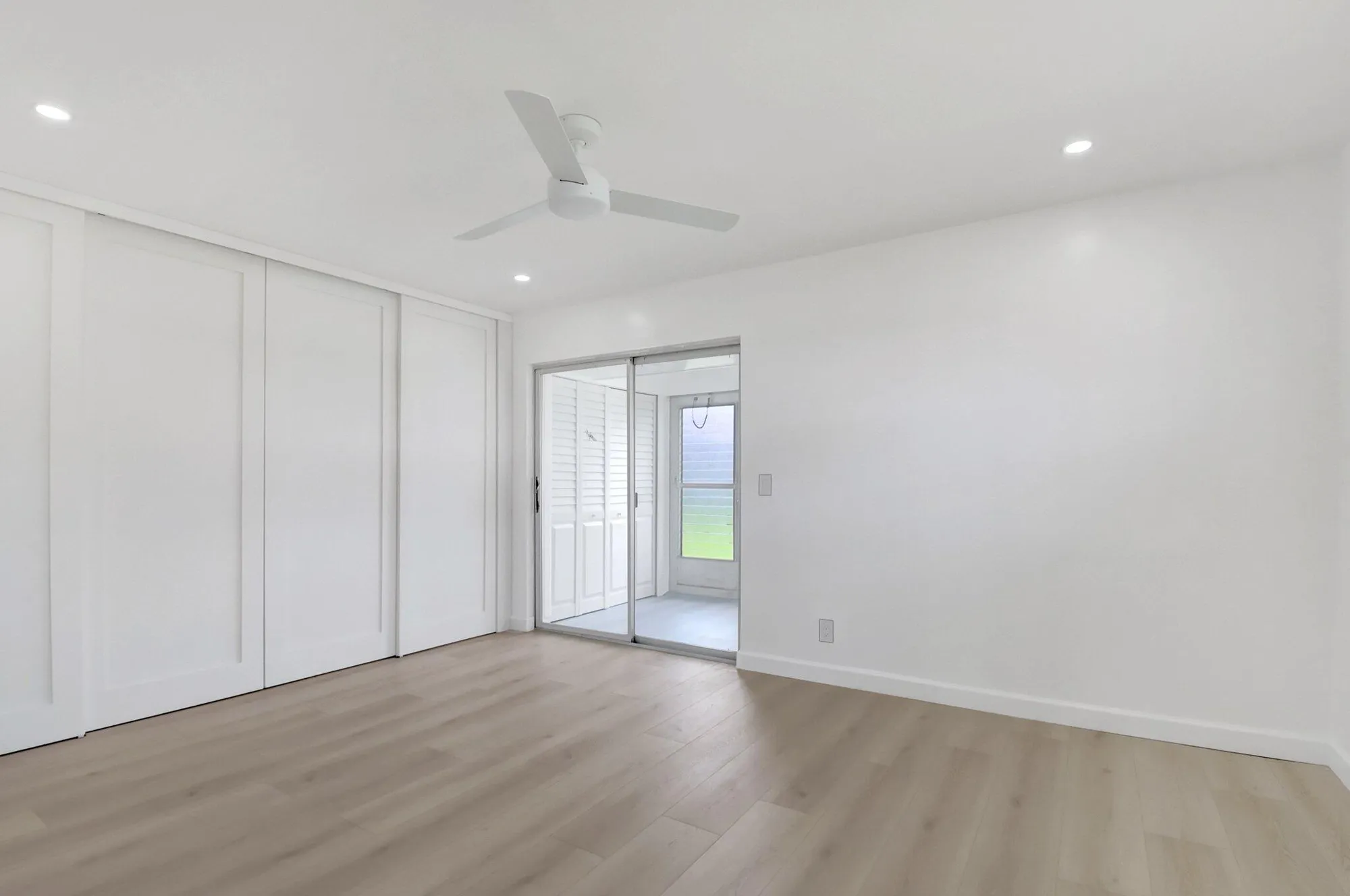 Property Slideshow image 7 of 19 | 42 valencia b, Delray Beach, FL, 33446