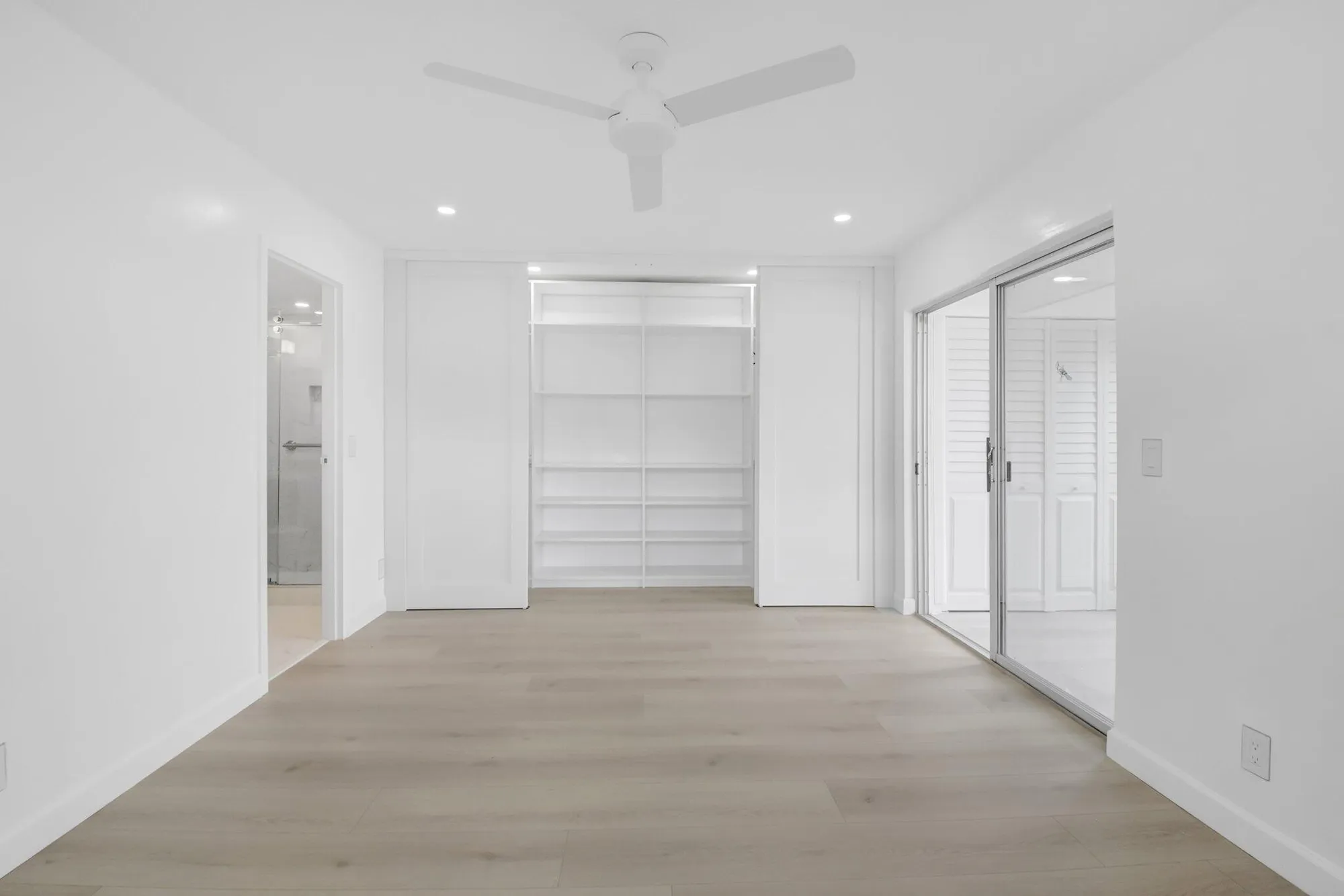 Property Slideshow image 8 of 19 | 42 valencia b, Delray Beach, FL, 33446