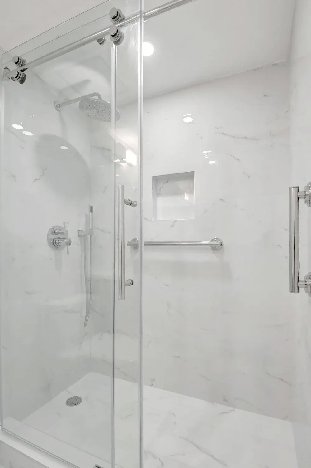 Property Slideshow image 11 of 19 | 42 valencia b, Delray Beach, FL, 33446