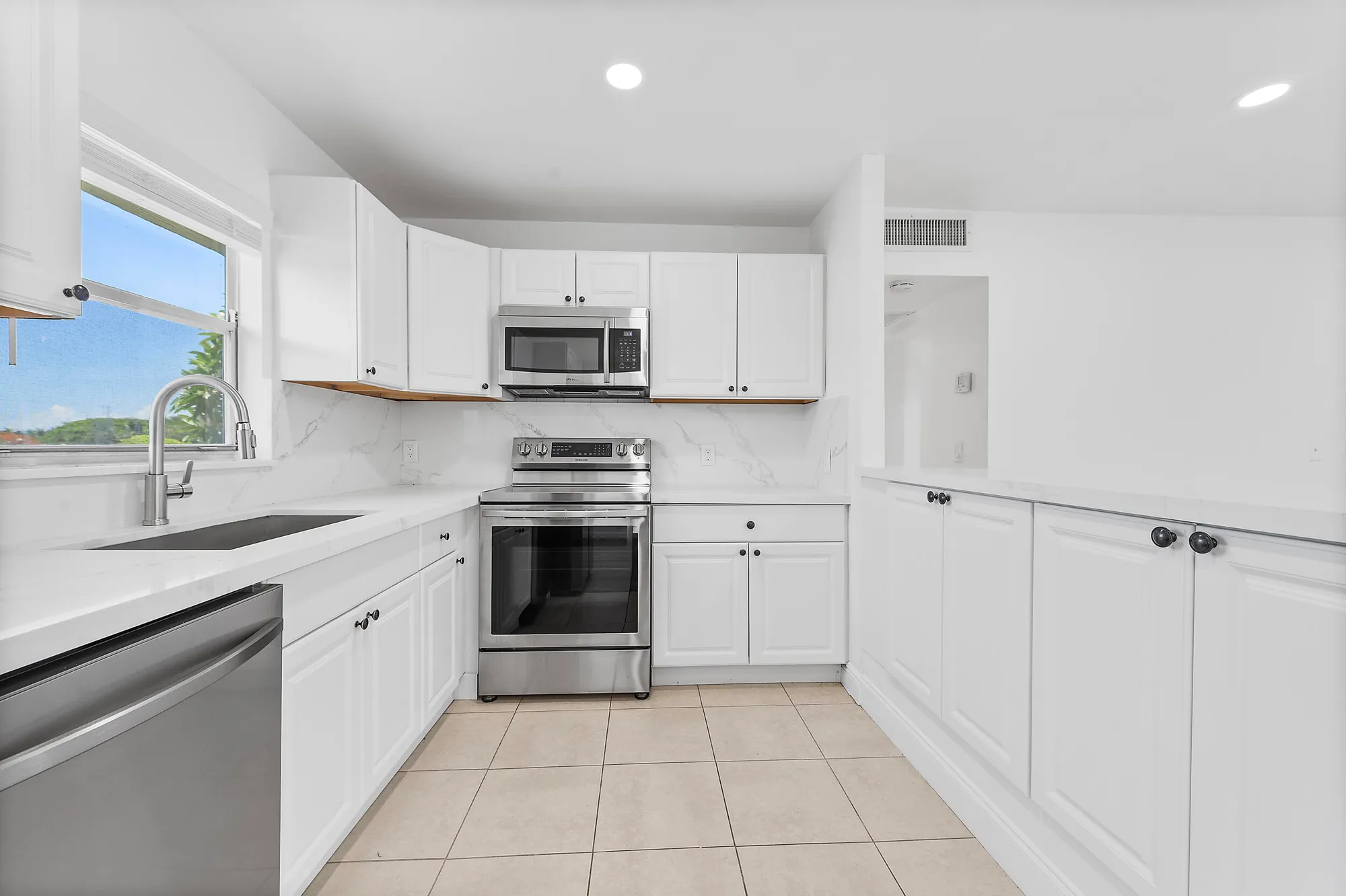 Property Slideshow image 24 of 70 | 144 monaco c, Delray Beach, FL, 33446