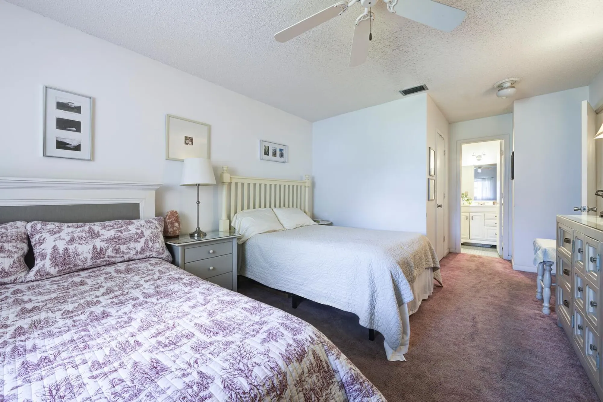 Property Slideshow image 15 of 32 | 5050 campanelli cir, West Palm Beach, FL, 33417