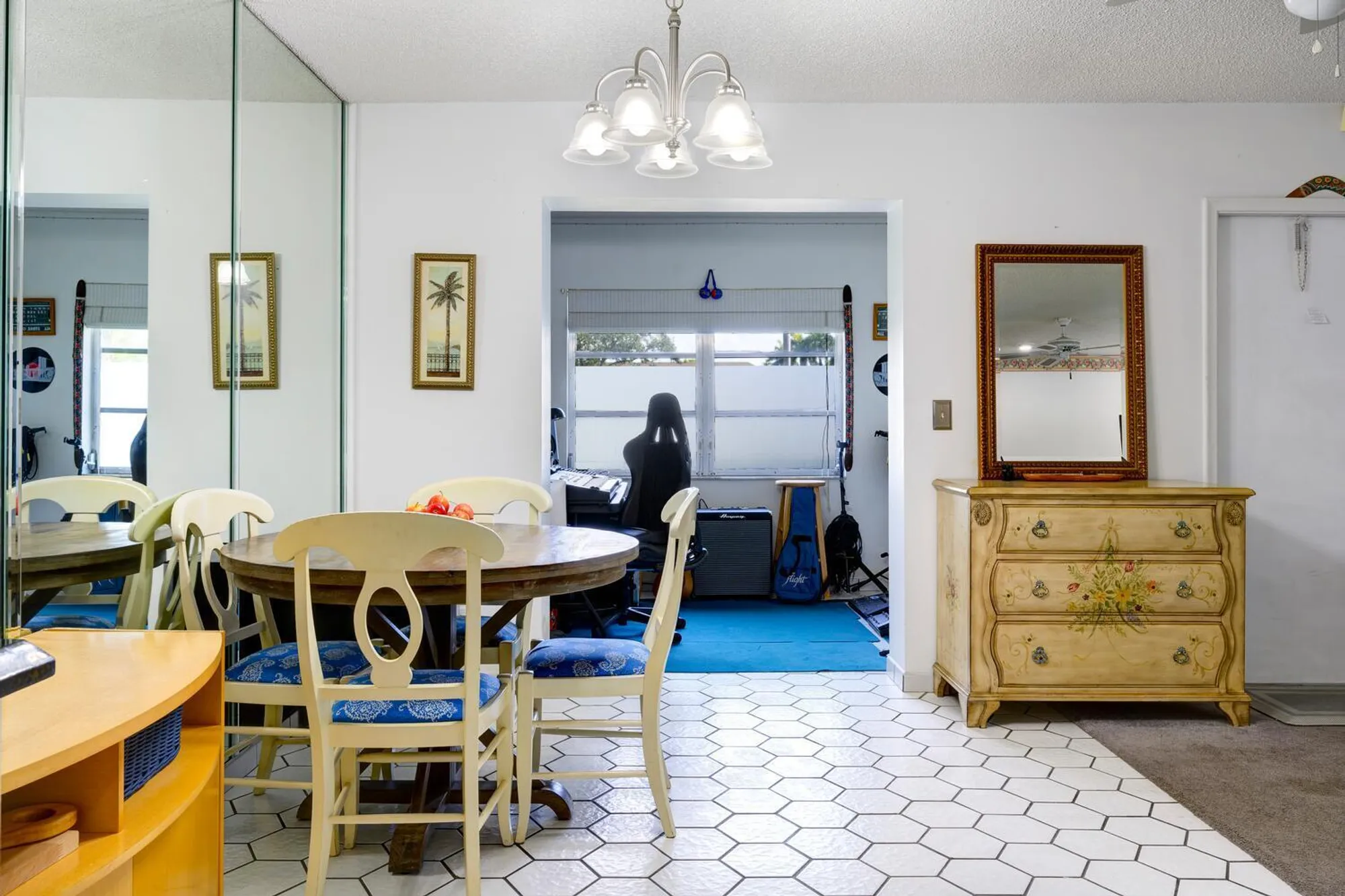 Property Slideshow image 11 of 32 | 5050 campanelli cir, West Palm Beach, FL, 33417