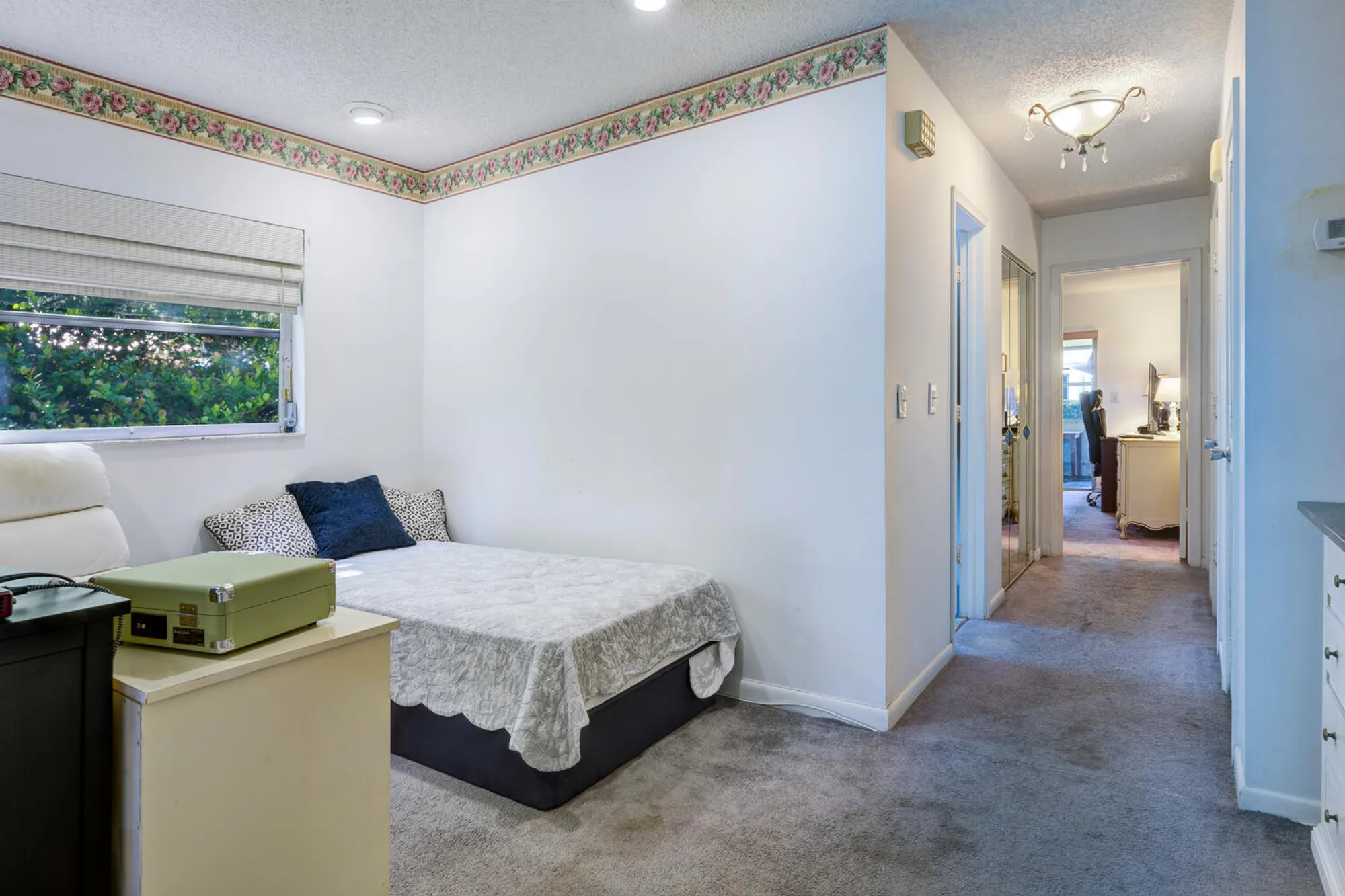 Property Slideshow image 21 of 32 | 5050 campanelli cir, West Palm Beach, FL, 33417