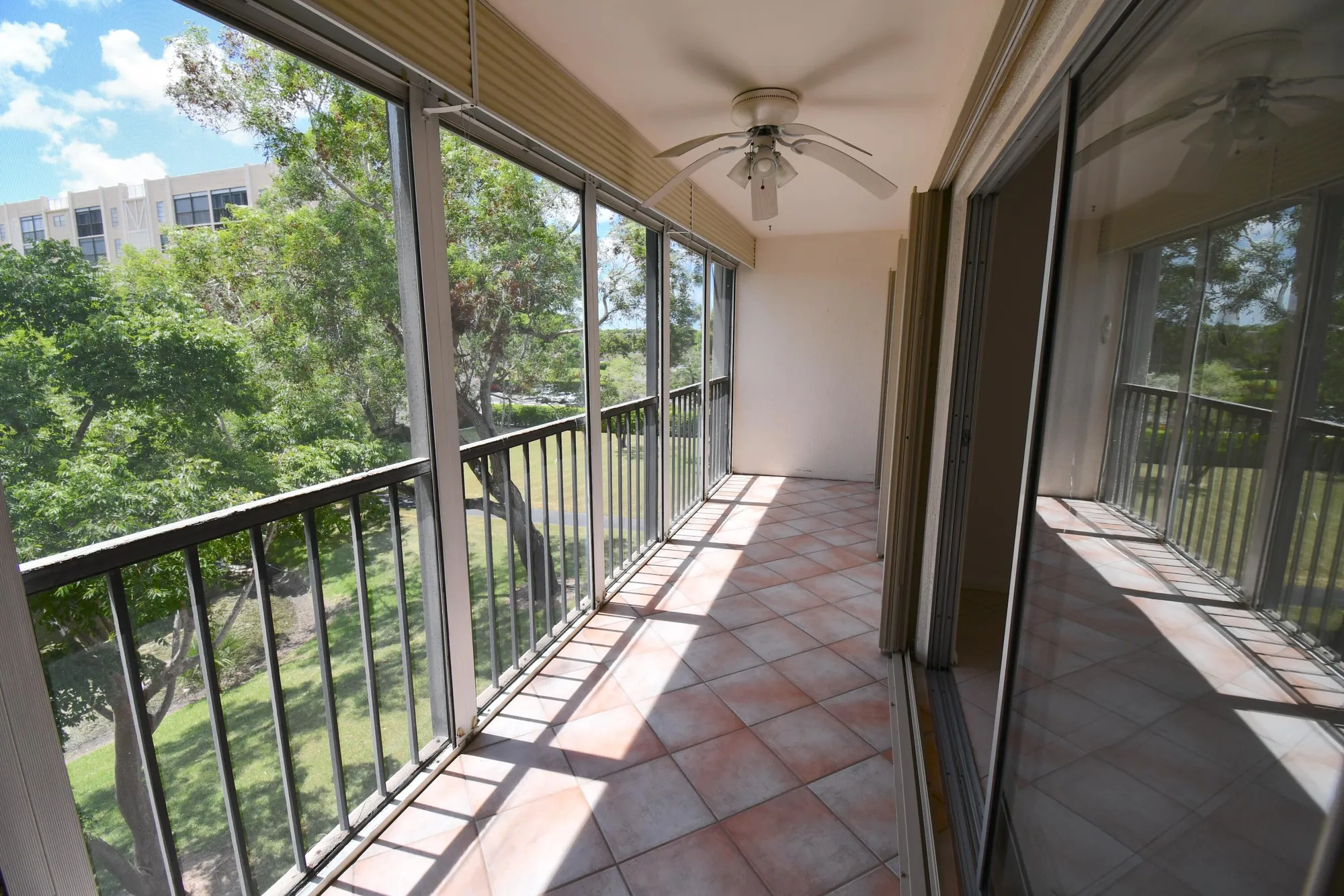 Property Slideshow image 21 of 44 | 14375 strathmore ln 402, Delray Beach, FL, 33446