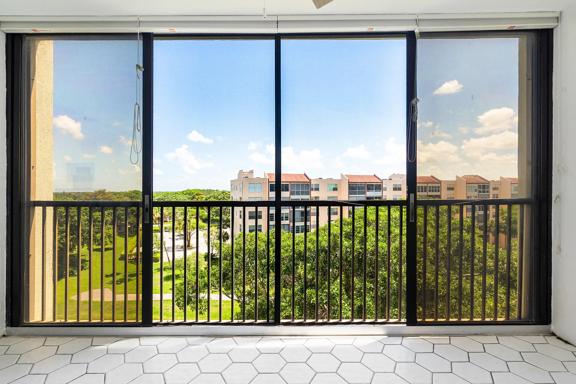 Property Slideshow image 18 of 25 | 14475 strathmore ln 707, Delray Beach, FL, 33446