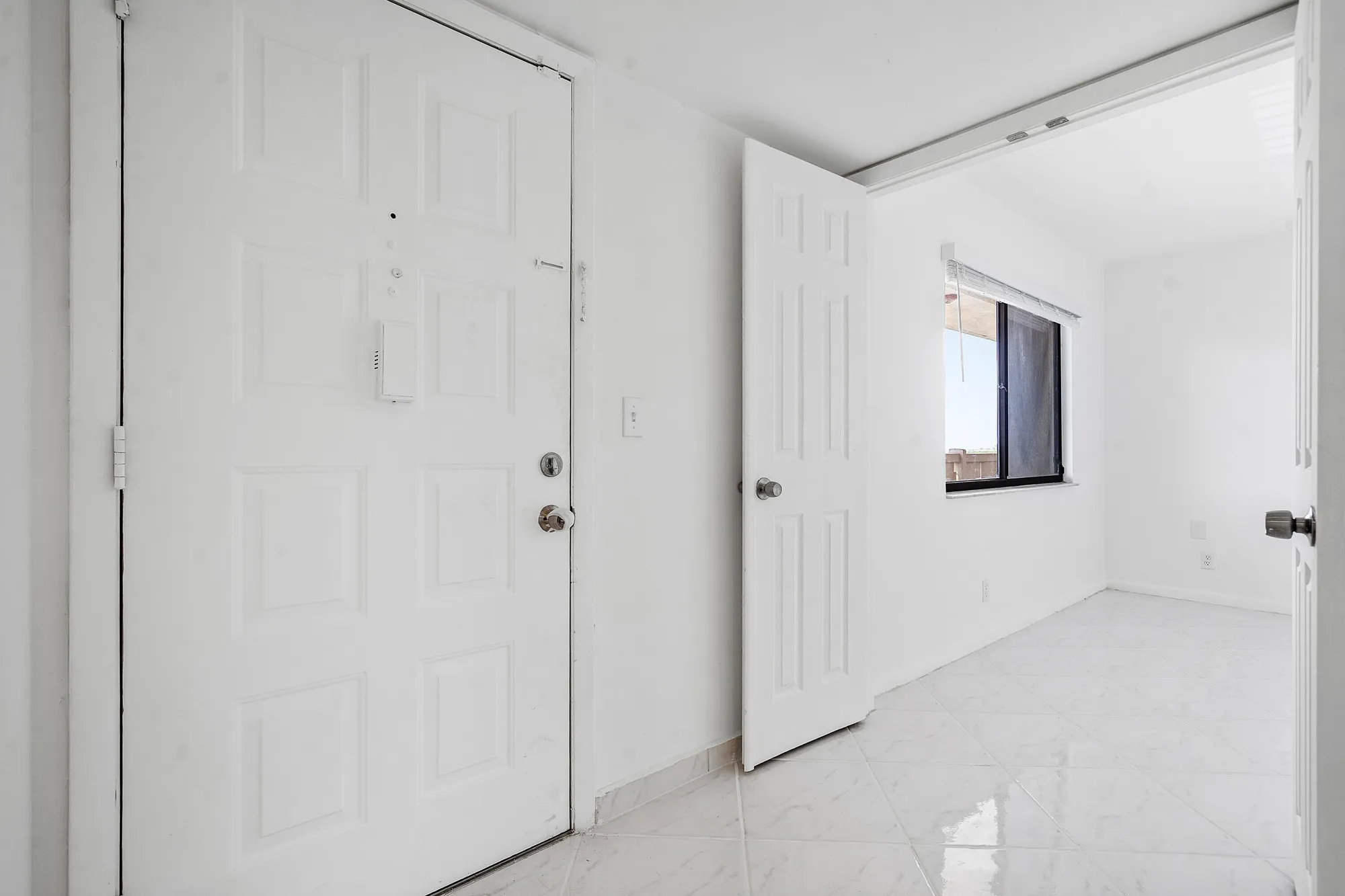 Property Slideshow image 7 of 25 | 14475 strathmore ln 707, Delray Beach, FL, 33446