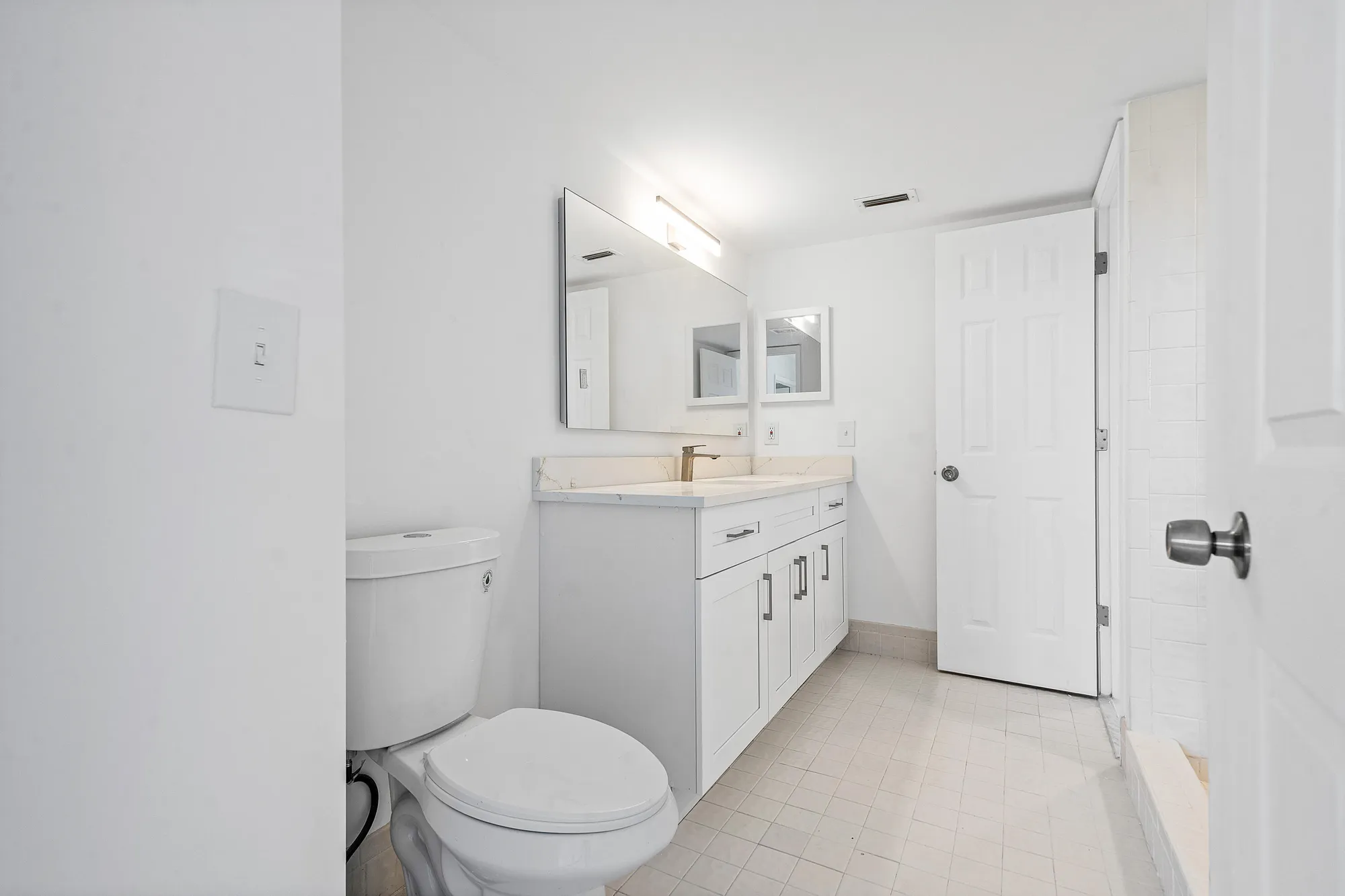 Property Slideshow image 11 of 25 | 14475 strathmore ln 707, Delray Beach, FL, 33446