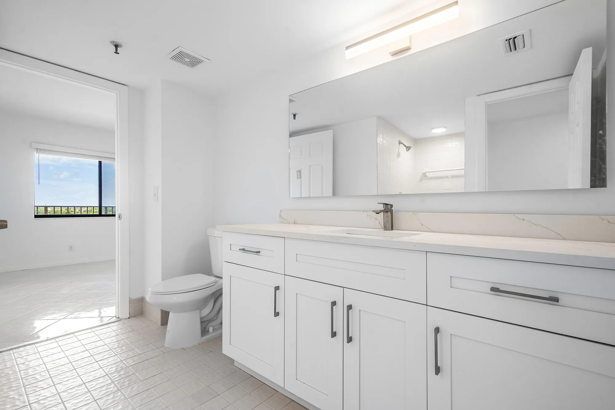 Property Slideshow image 12 of 25 | 14475 strathmore ln 707, Delray Beach, FL, 33446