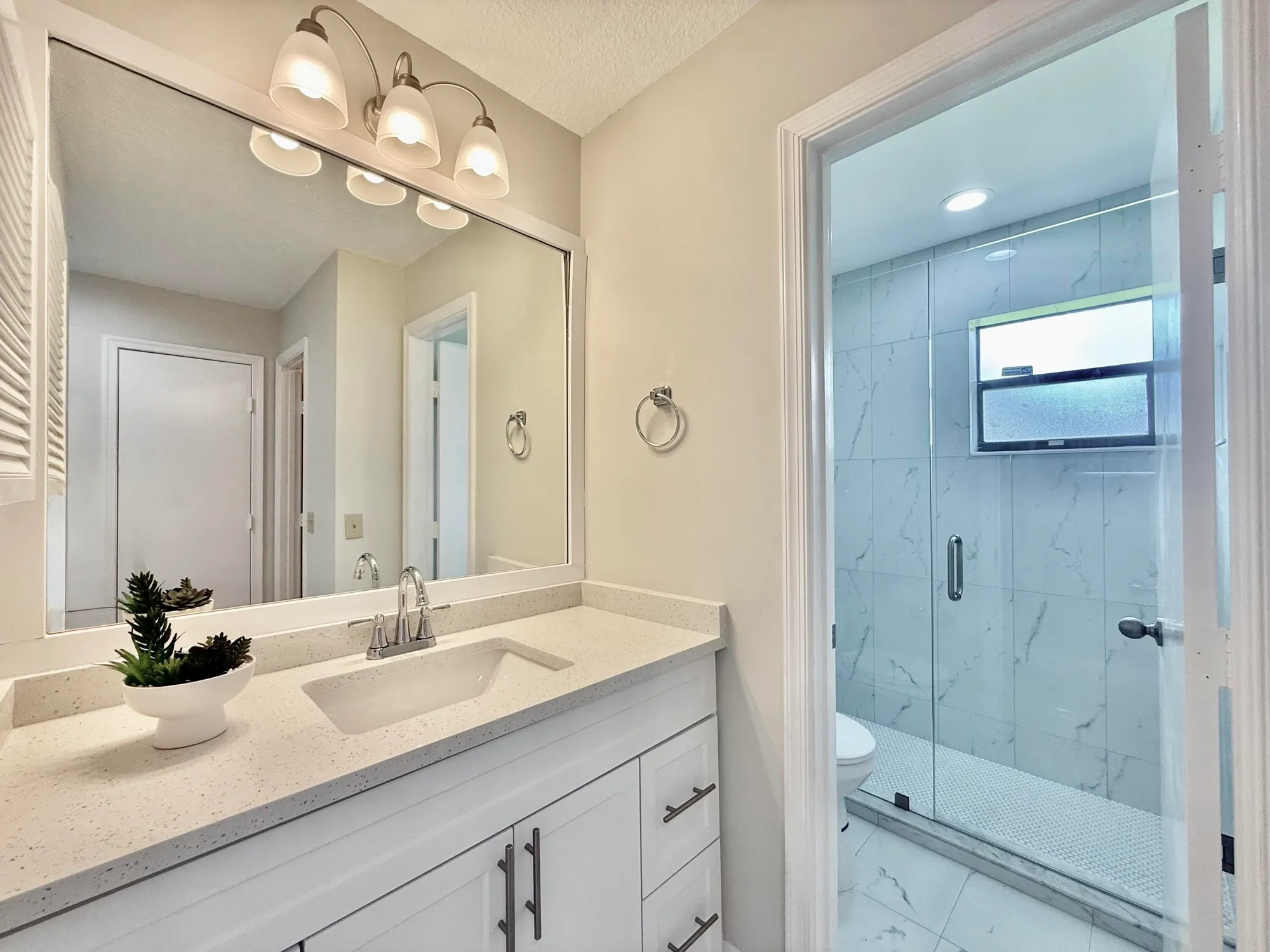 Property Slideshow image 8 of 11 | 9890 pecan tree dr b, Boynton Beach, FL, 33436