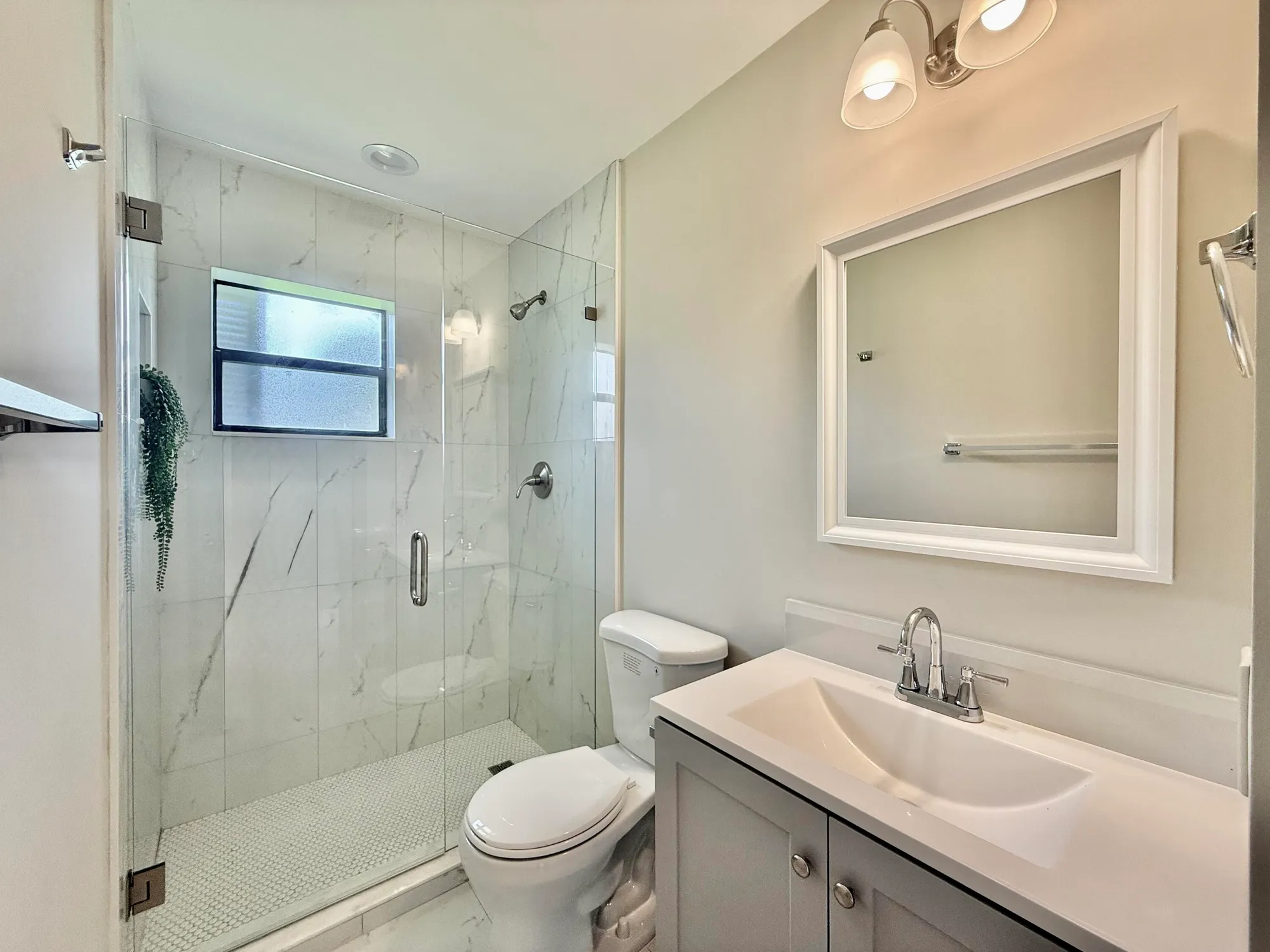 Property Slideshow image 10 of 11 | 9890 pecan tree dr b, Boynton Beach, FL, 33436