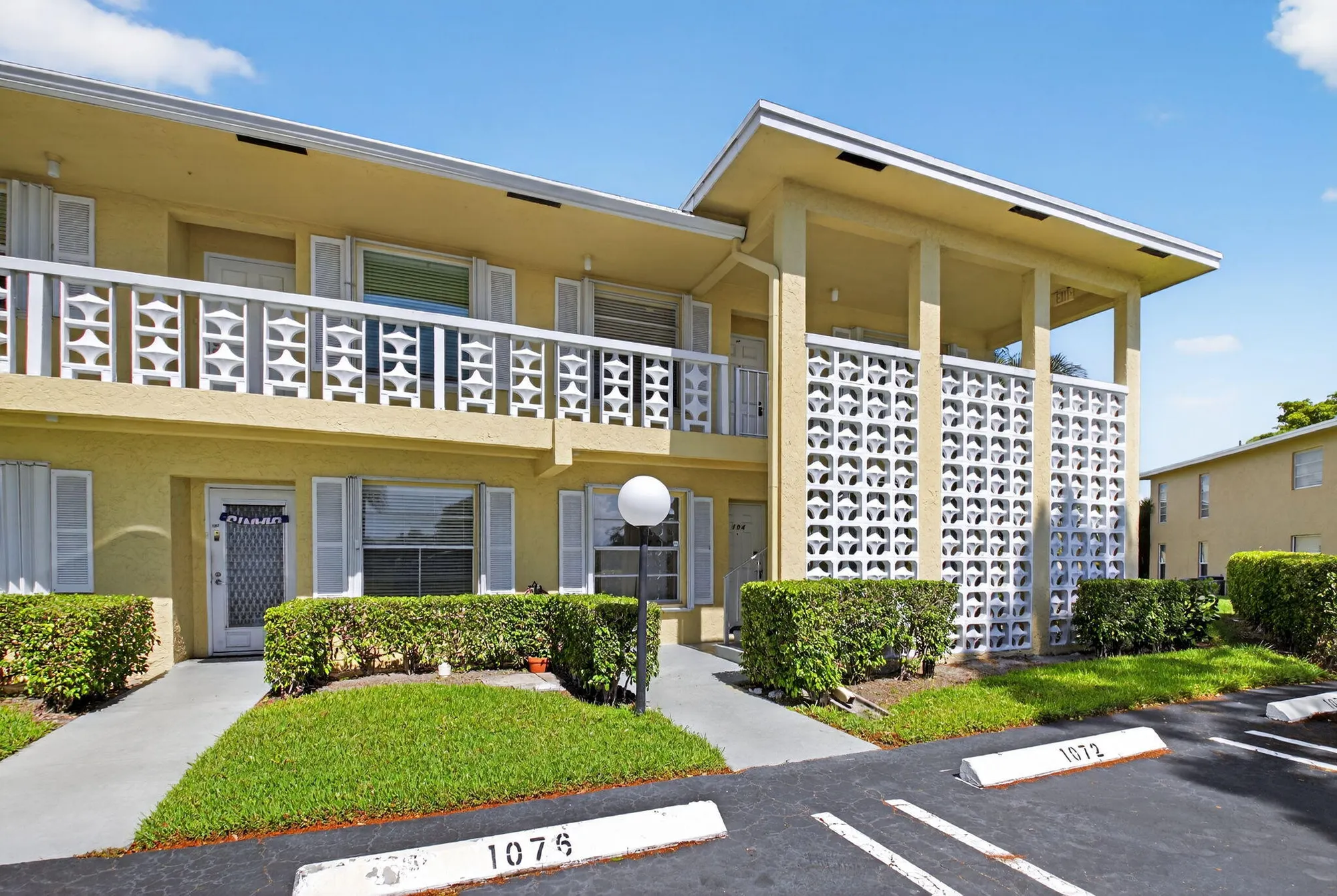 Property Slideshow image 10 of 55 | 1111 lemon tree ter apt 204, Delray Beach, FL, 33445