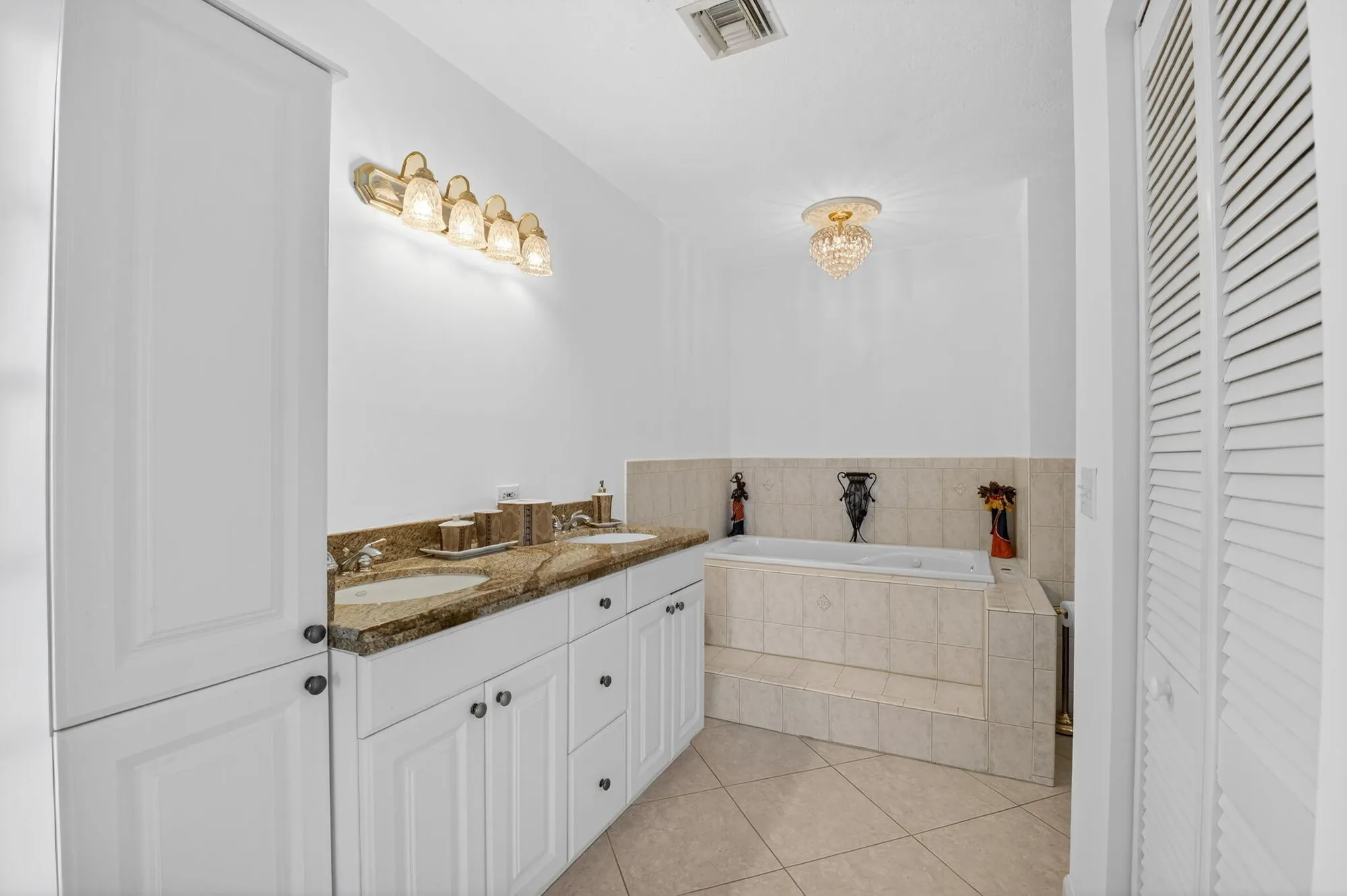 Property Slideshow image 29 of 55 | 1111 lemon tree ter apt 204, Delray Beach, FL, 33445