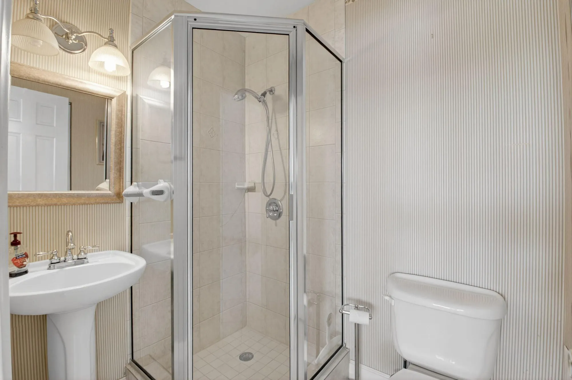 Property Slideshow image 34 of 55 | 1111 lemon tree ter apt 204, Delray Beach, FL, 33445