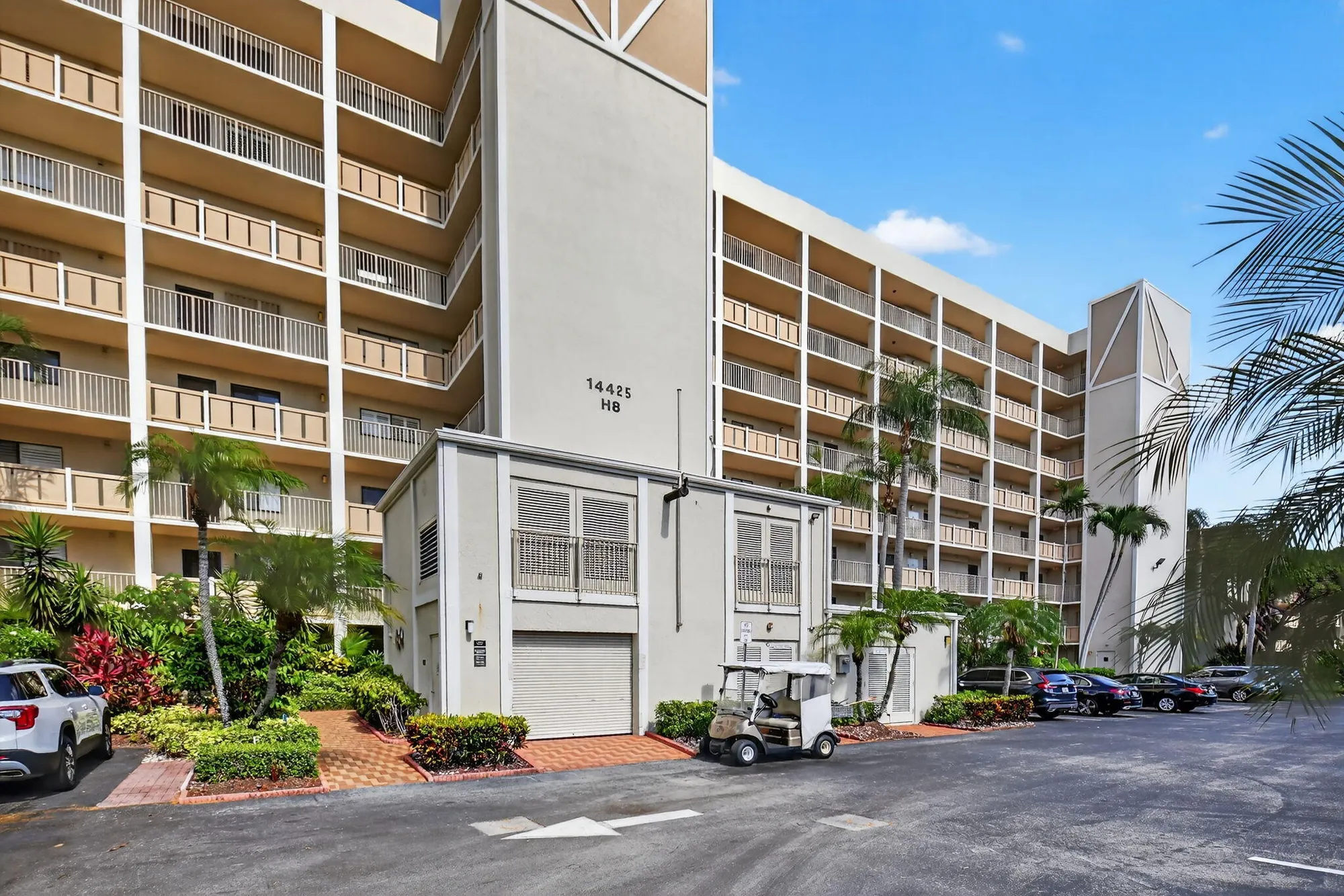 Property Slideshow image 24 of 43 | 14425 strathmore ln apt 404, Delray Beach, FL, 33446