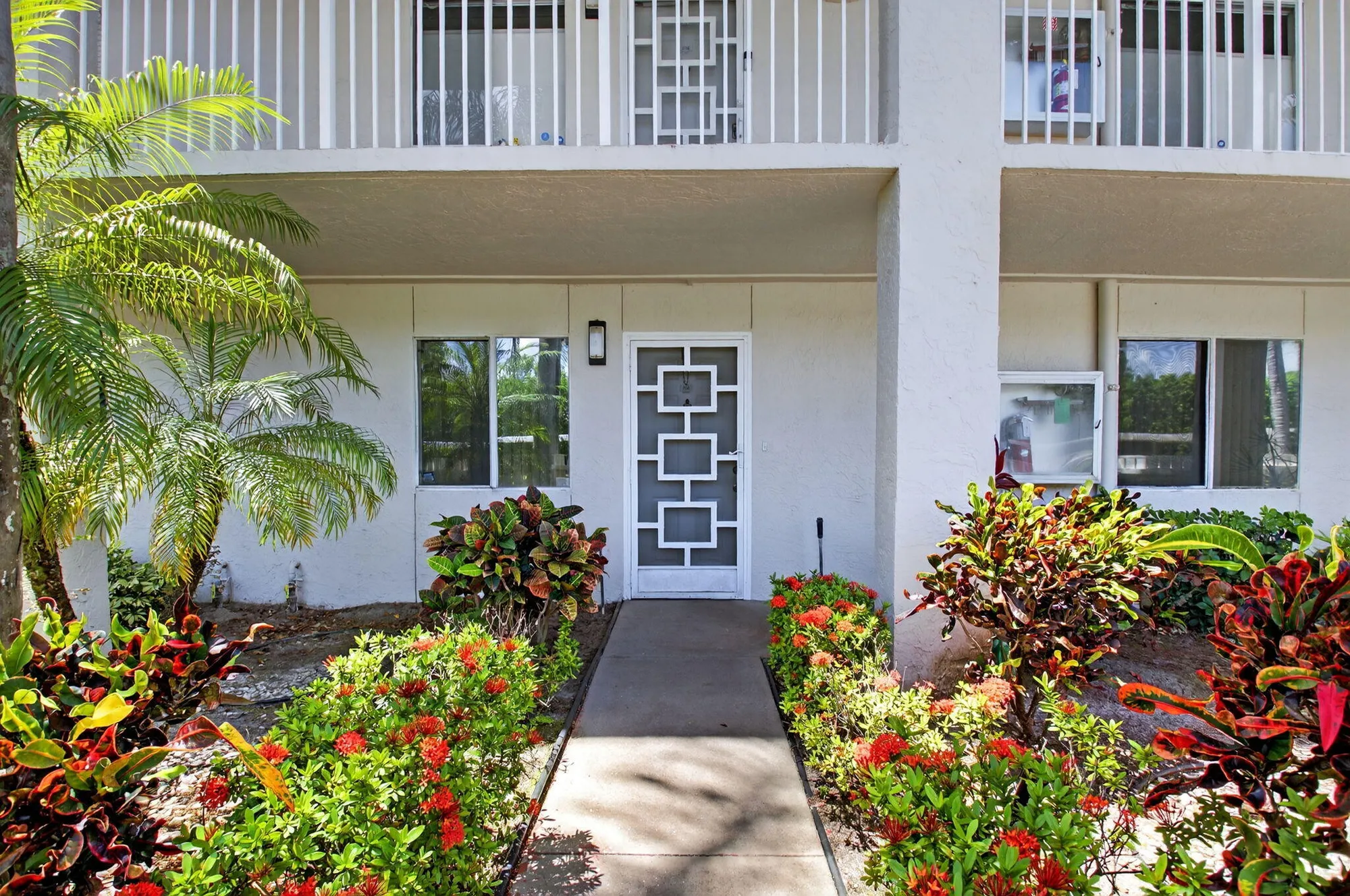 Property Slideshow image 3 of 74 | 6112 huntwick ter 106, Delray Beach, FL, 33484