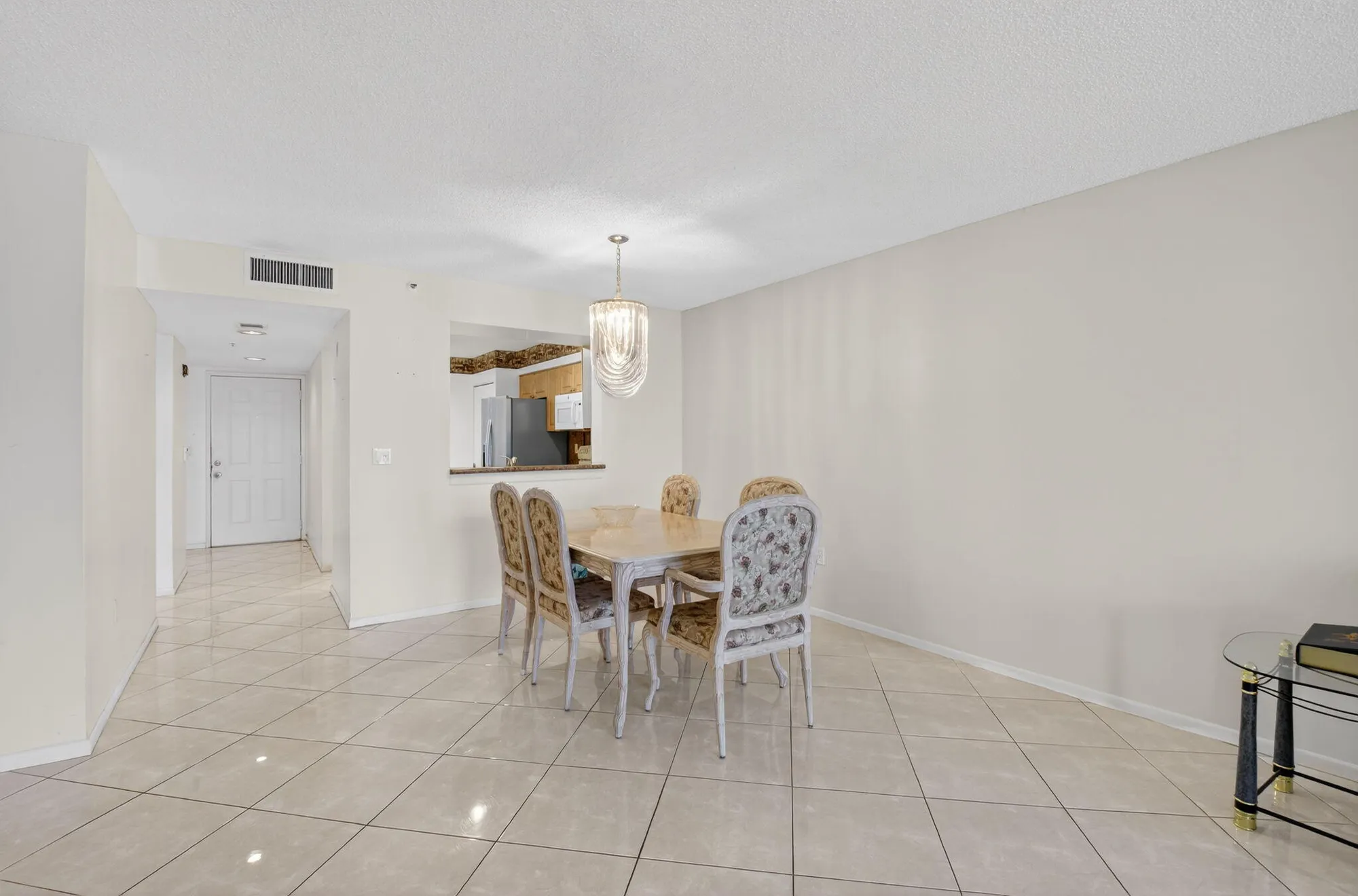 Property Slideshow image 5 of 74 | 6112 huntwick ter 106, Delray Beach, FL, 33484