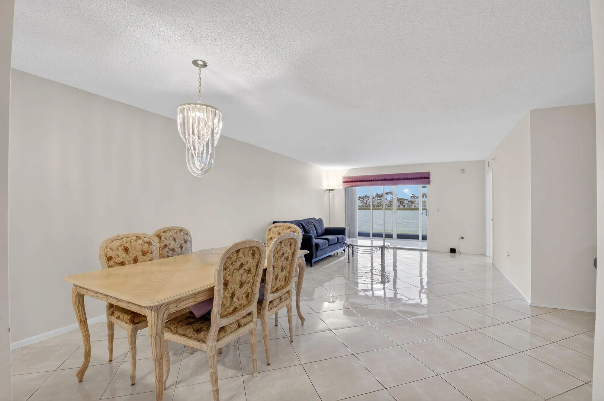 Property Slideshow image 13 of 74 | 6112 huntwick ter 106, Delray Beach, FL, 33484