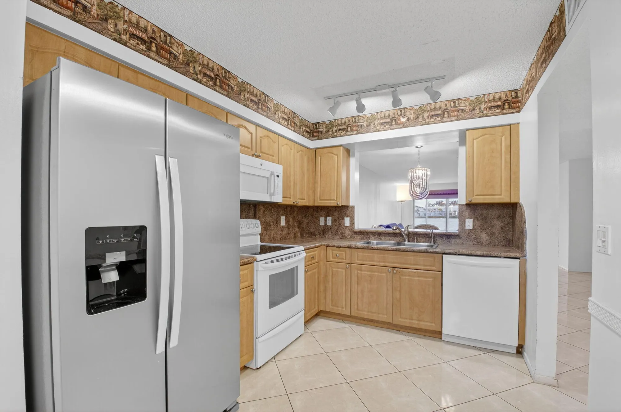 Property Slideshow image 10 of 74 | 6112 huntwick ter 106, Delray Beach, FL, 33484