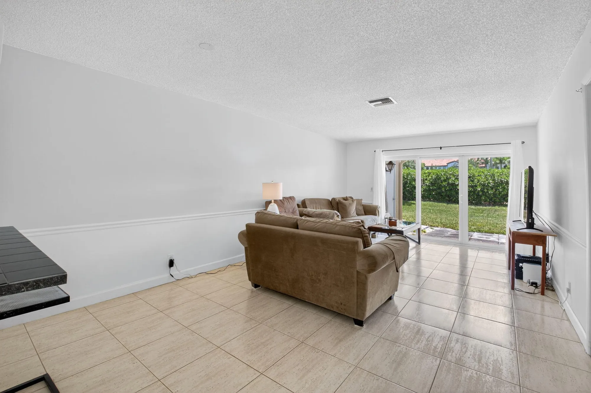 Property Slideshow image 12 of 33 | 13984 via flora b, Delray Beach, FL, 33484