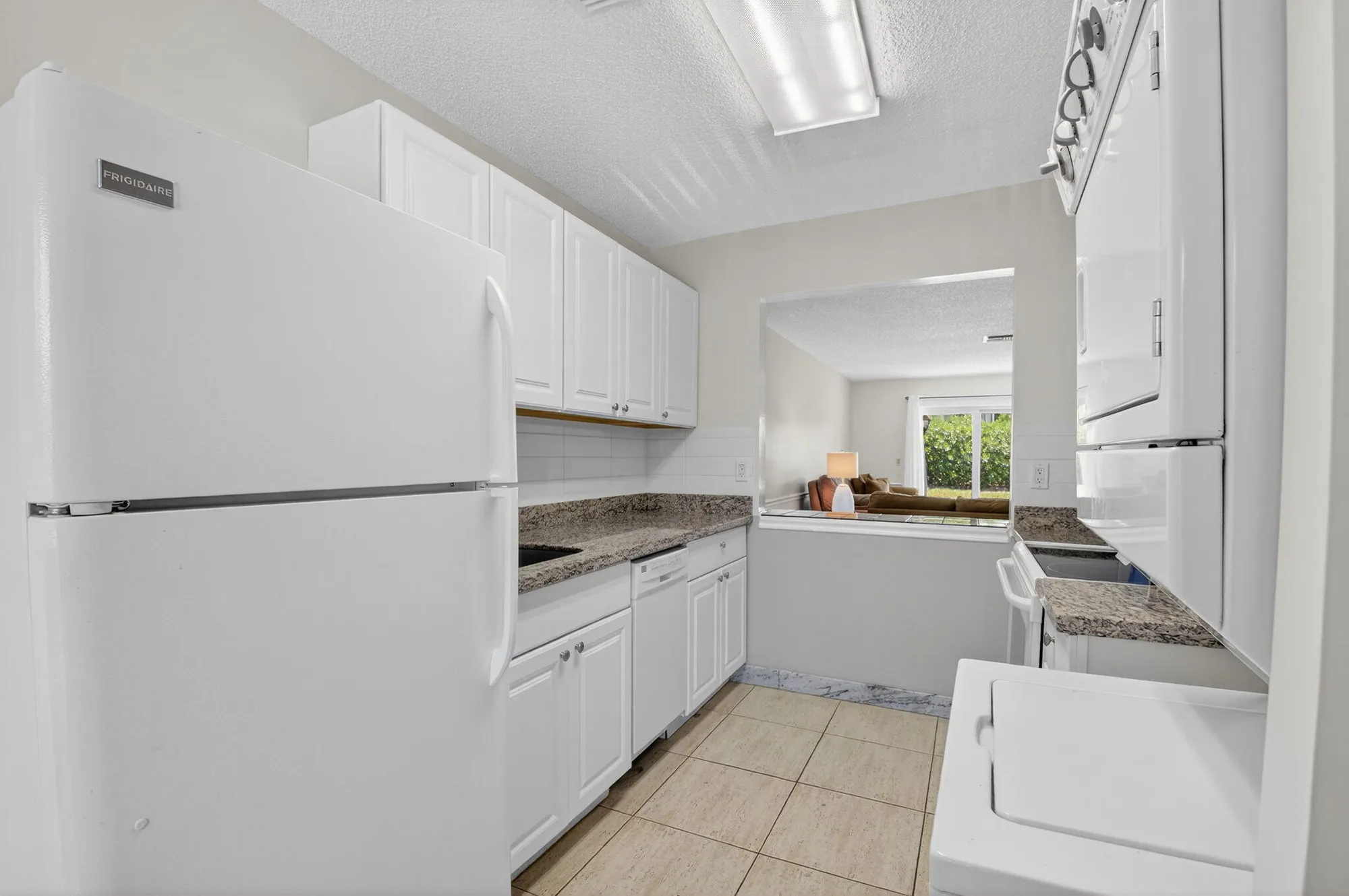 Property Slideshow image 5 of 33 | 13984 via flora b, Delray Beach, FL, 33484