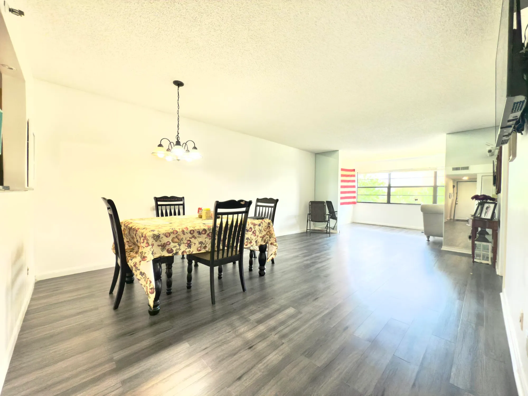 Property Slideshow image 8 of 42 | 4700 lucerne lakes blvd 408, Lake Worth, FL, 33467