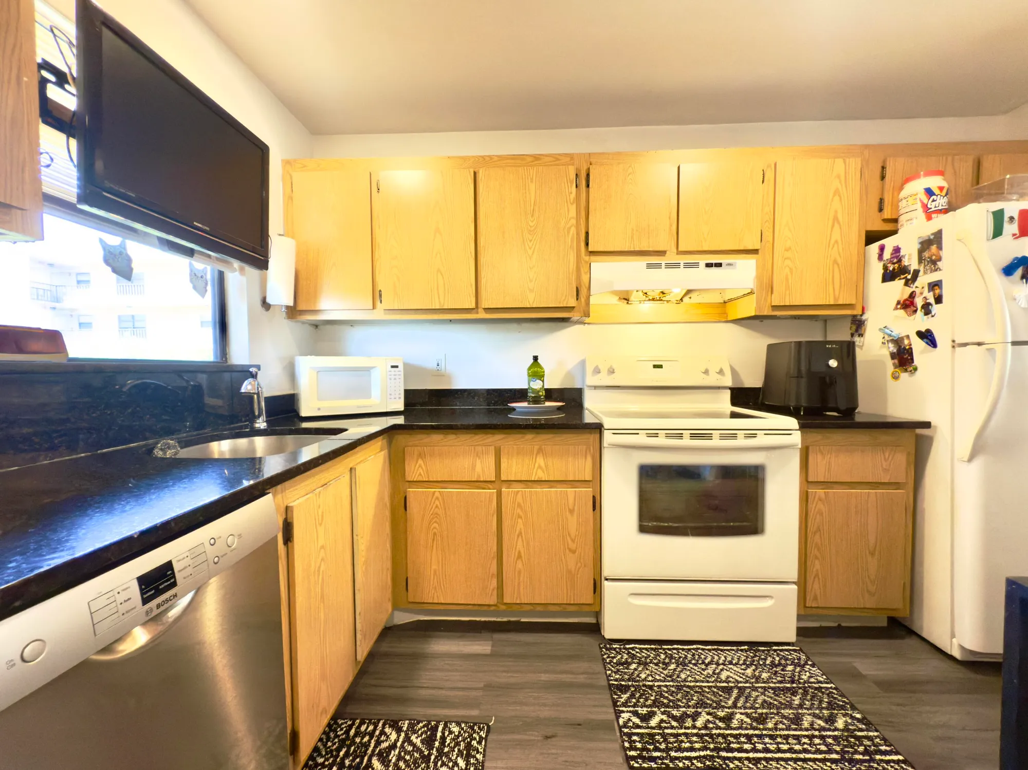 Property Slideshow image 5 of 42 | 4700 lucerne lakes blvd 408, Lake Worth, FL, 33467