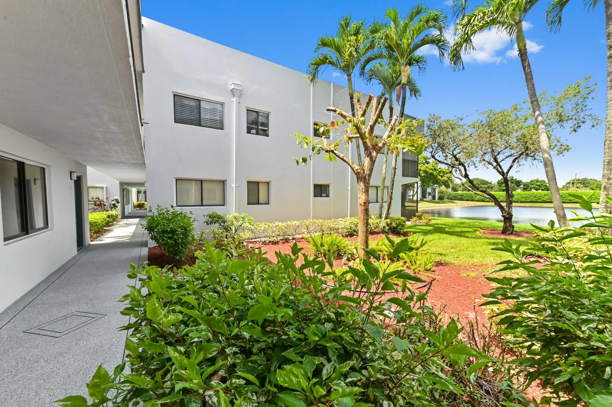 Property Slideshow image 4 of 16 | 15054 ashland way 84, Delray Beach, FL, 33484
