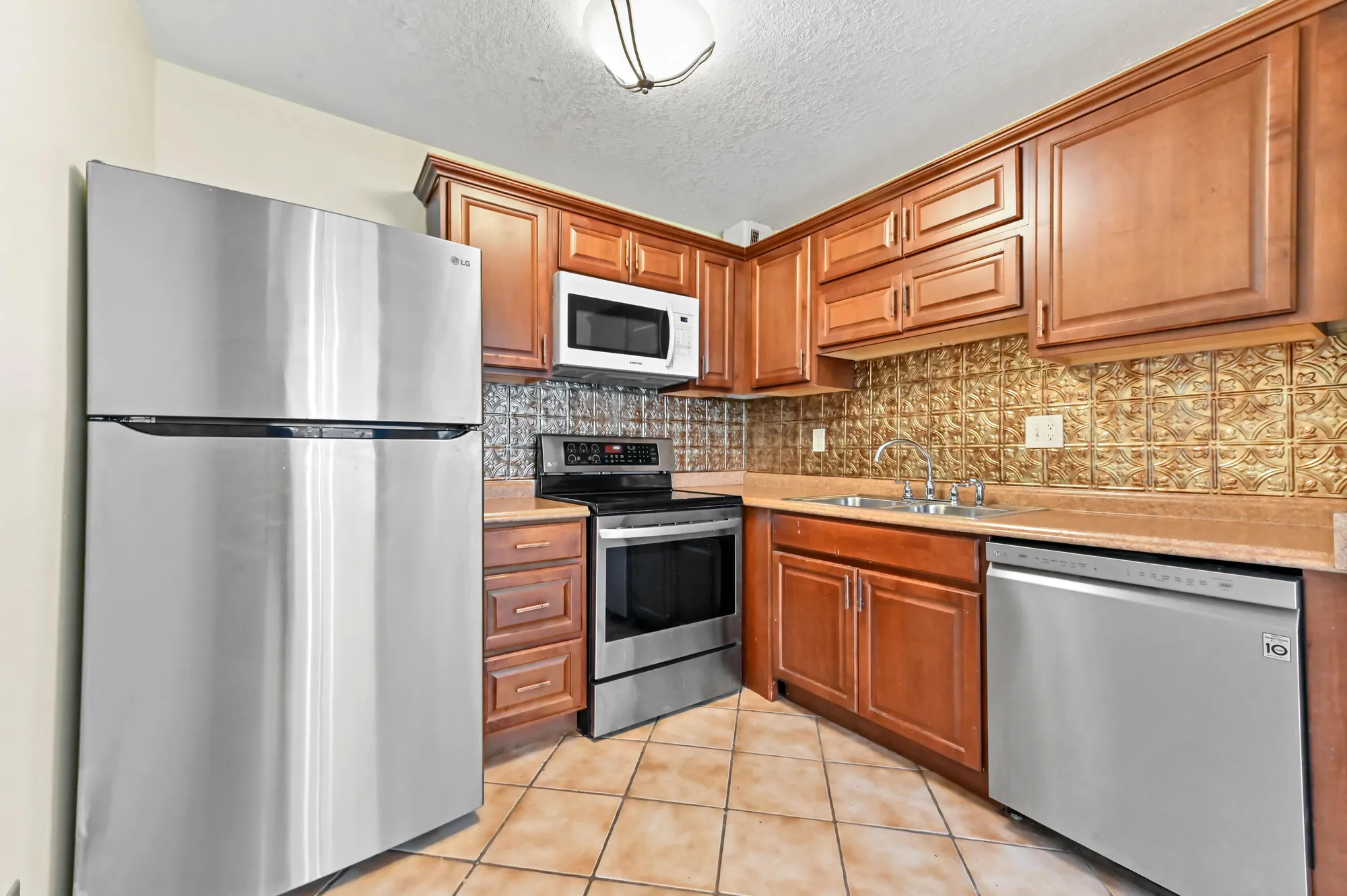 Property Slideshow image 7 of 16 | 15054 ashland way 84, Delray Beach, FL, 33484