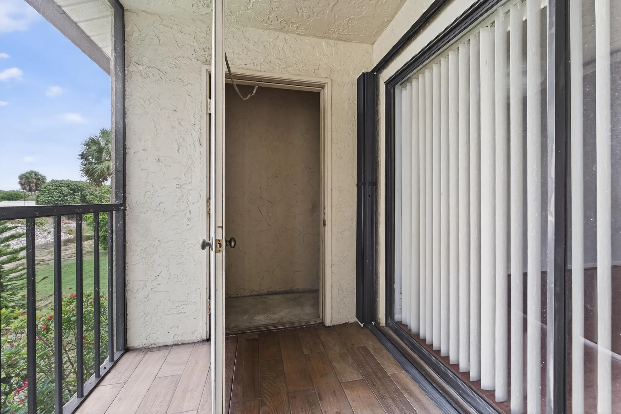 Property Slideshow image 22 of 44 | 7903 willow spring dr 1125, Lake Worth, FL, 33467