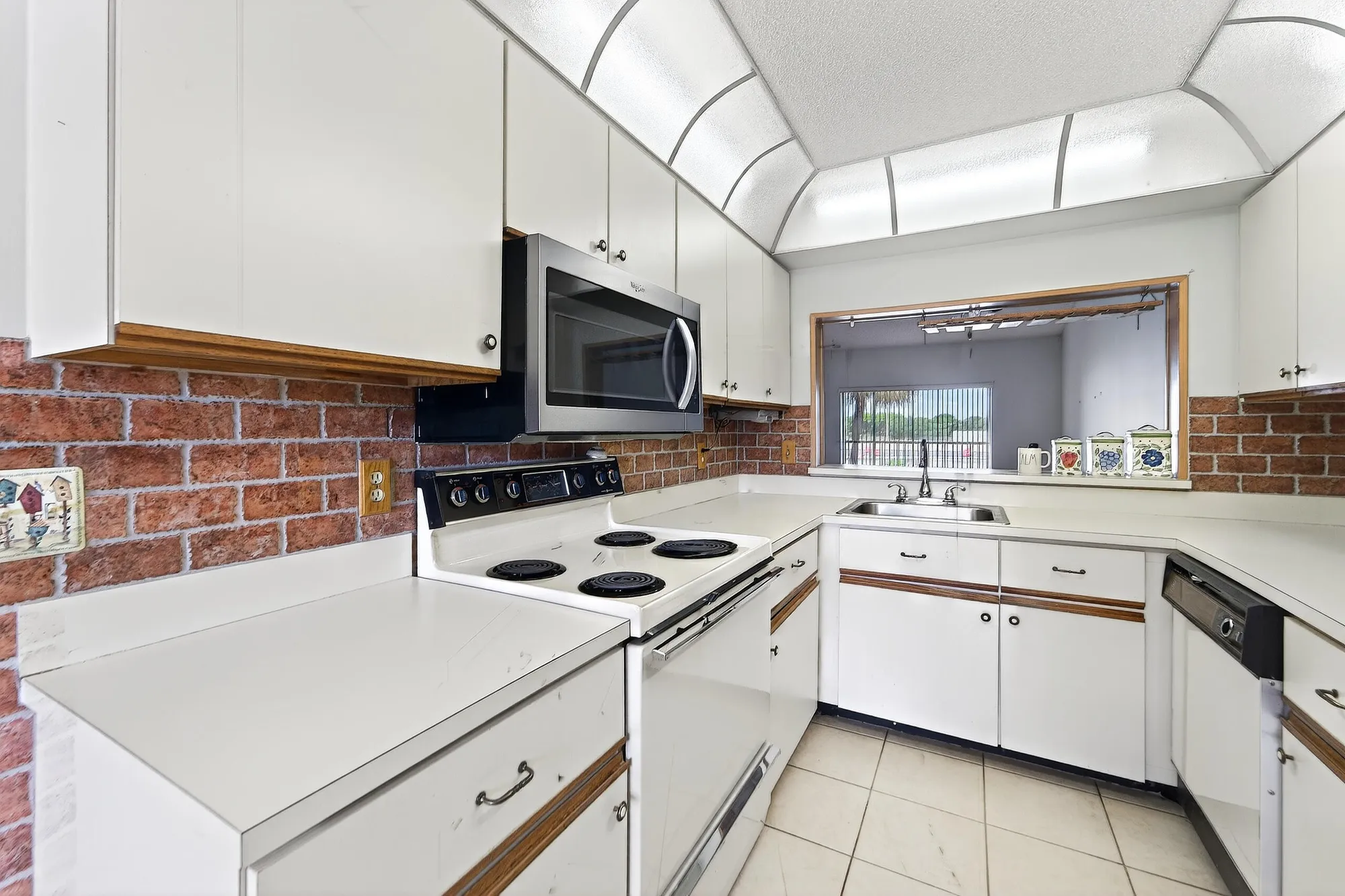 Property Slideshow image 6 of 44 | 7903 willow spring dr 1125, Lake Worth, FL, 33467