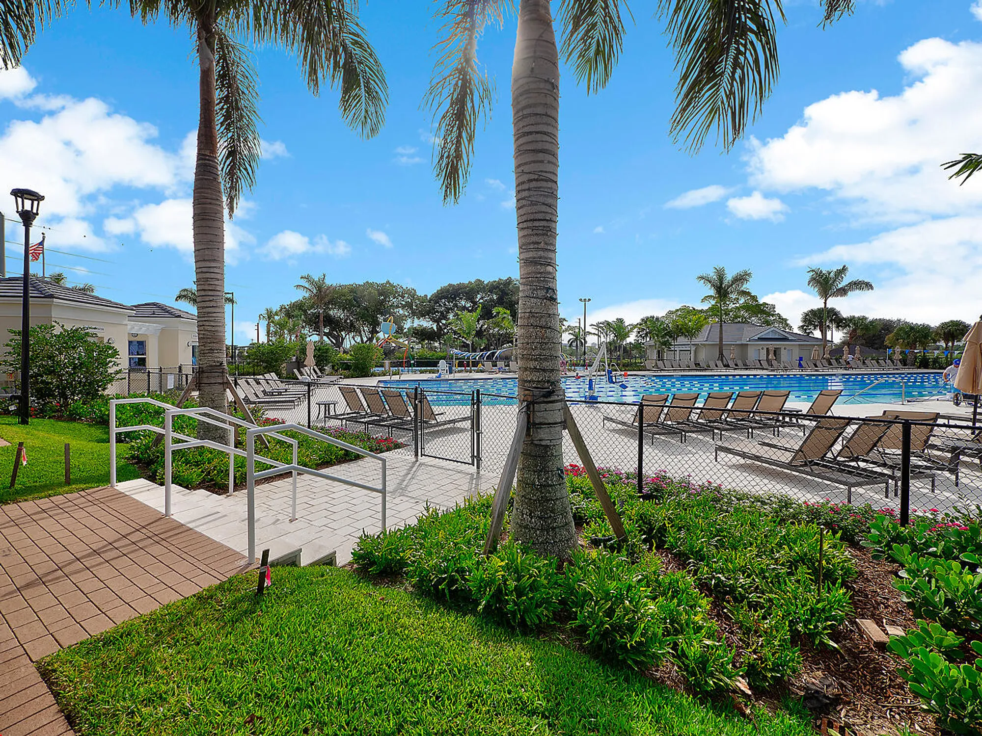 Property Slideshow image 25 of 27 | 52 yacht club dr apt 103, North Palm Beach, FL, 33408
