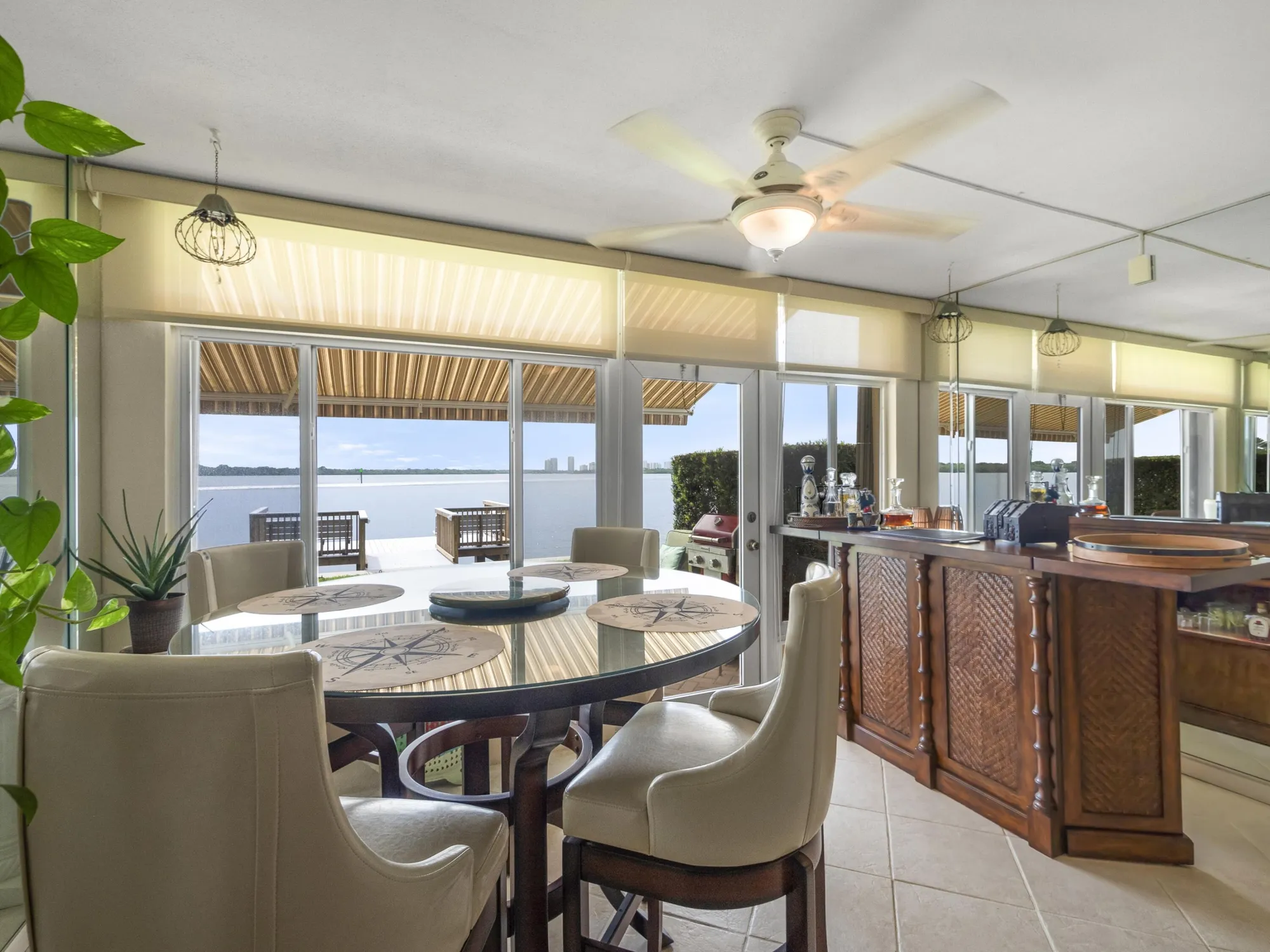 Property Slideshow image 4 of 27 | 52 yacht club dr apt 103, North Palm Beach, FL, 33408