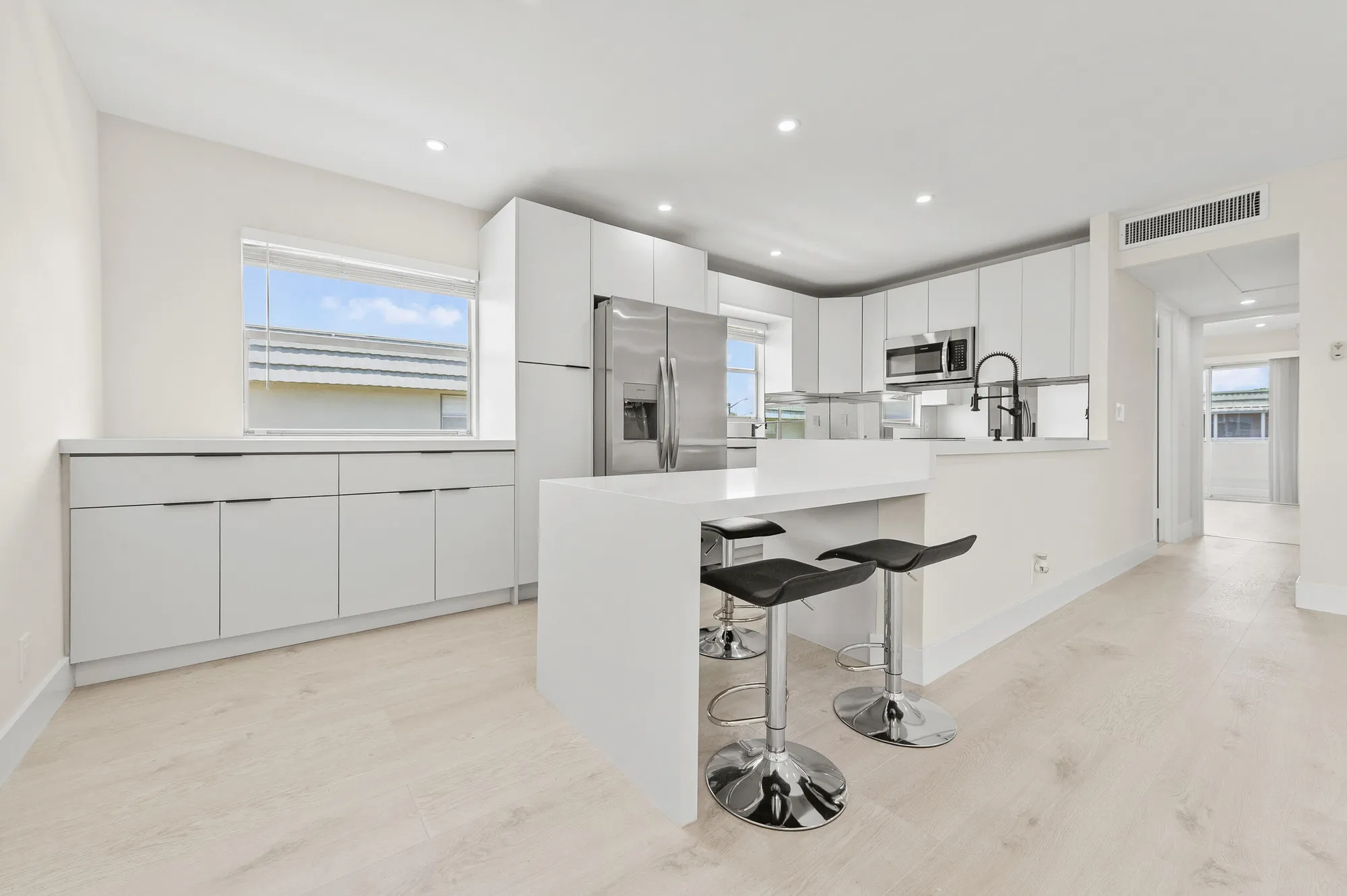 Property Slideshow image 1 of 54 | 653 monaco, Delray Beach, FL, 33446