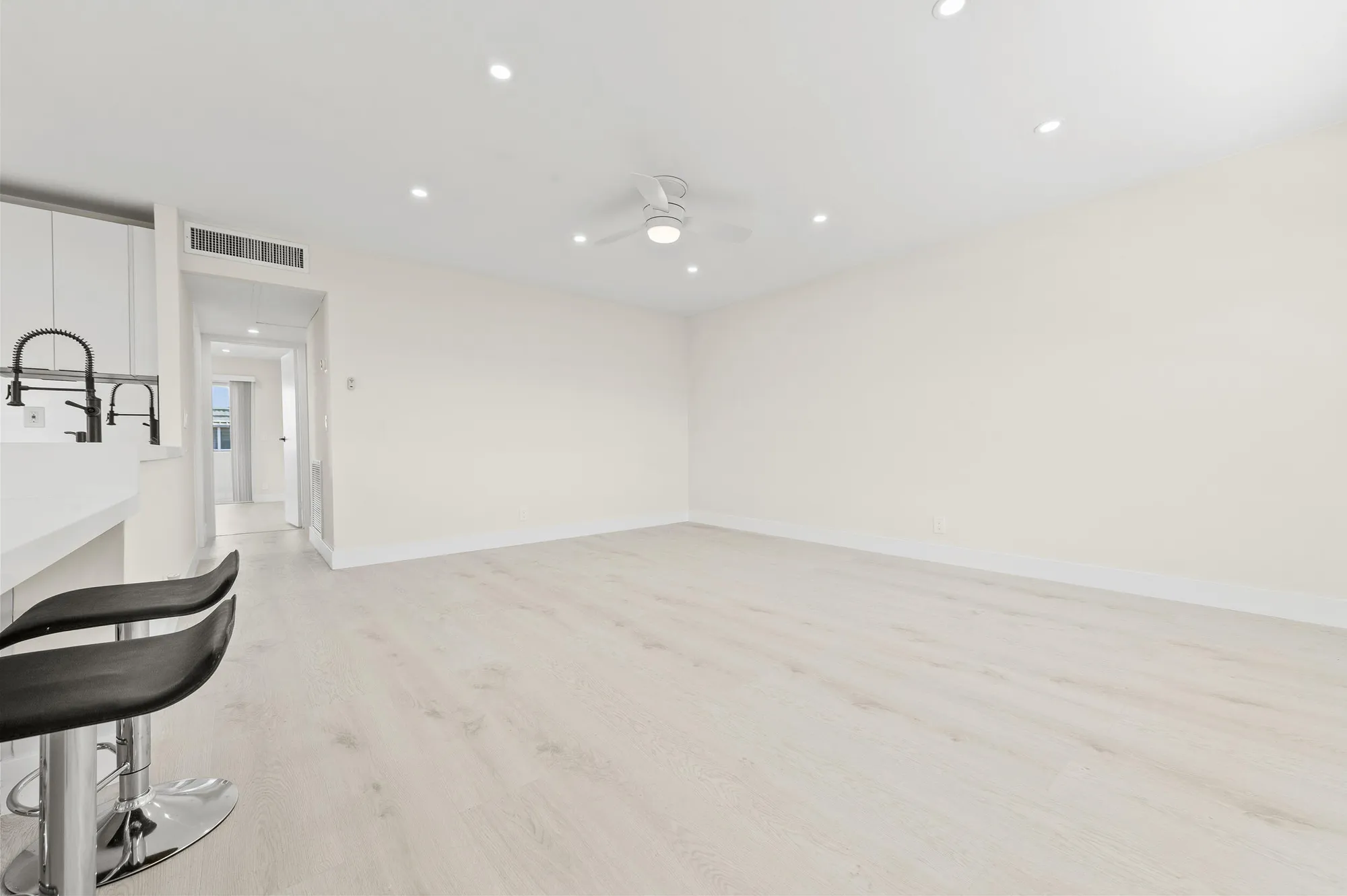 Property Slideshow image 23 of 54 | 653 monaco, Delray Beach, FL, 33446