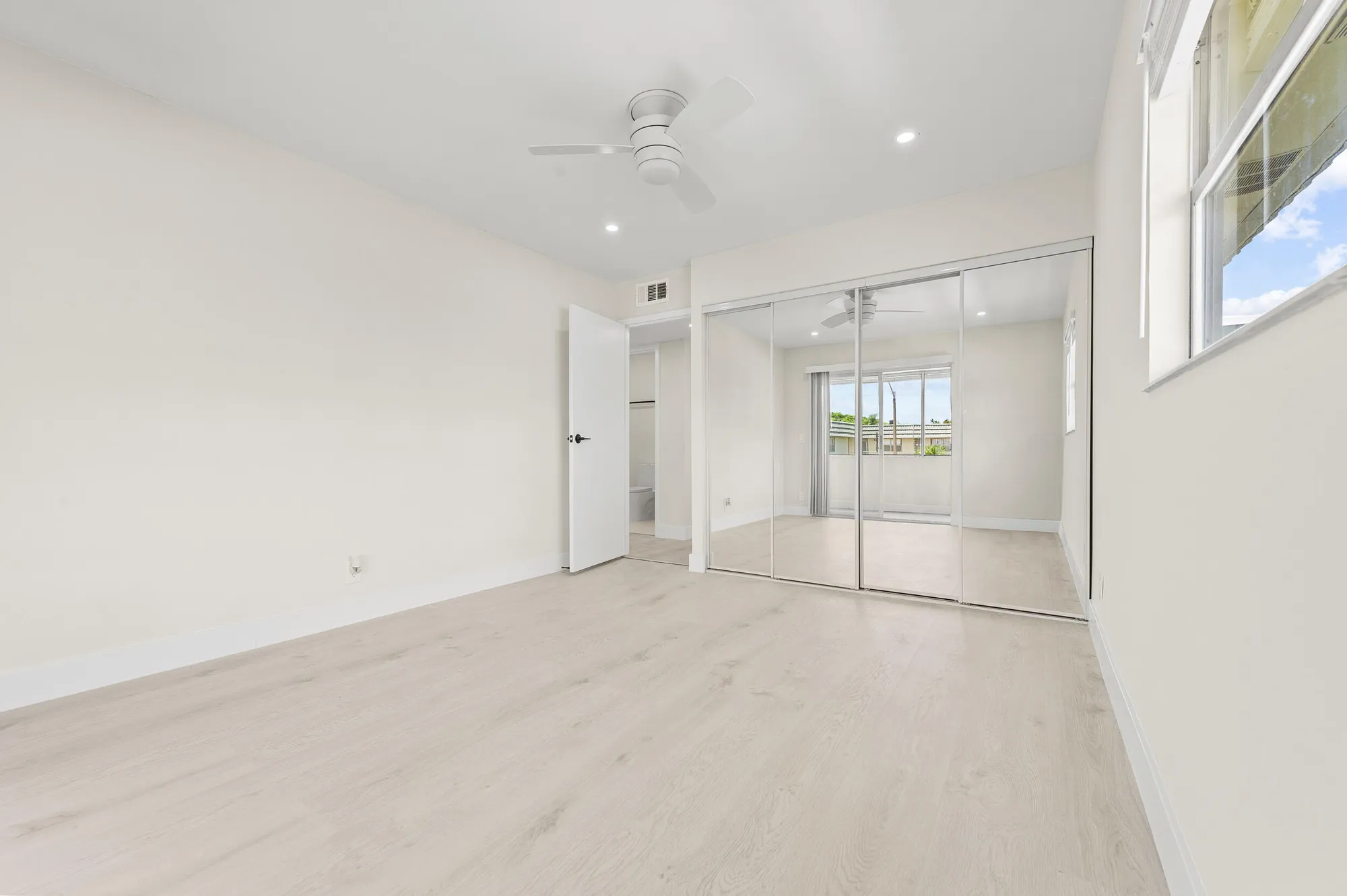 Property Slideshow image 31 of 54 | 653 monaco, Delray Beach, FL, 33446