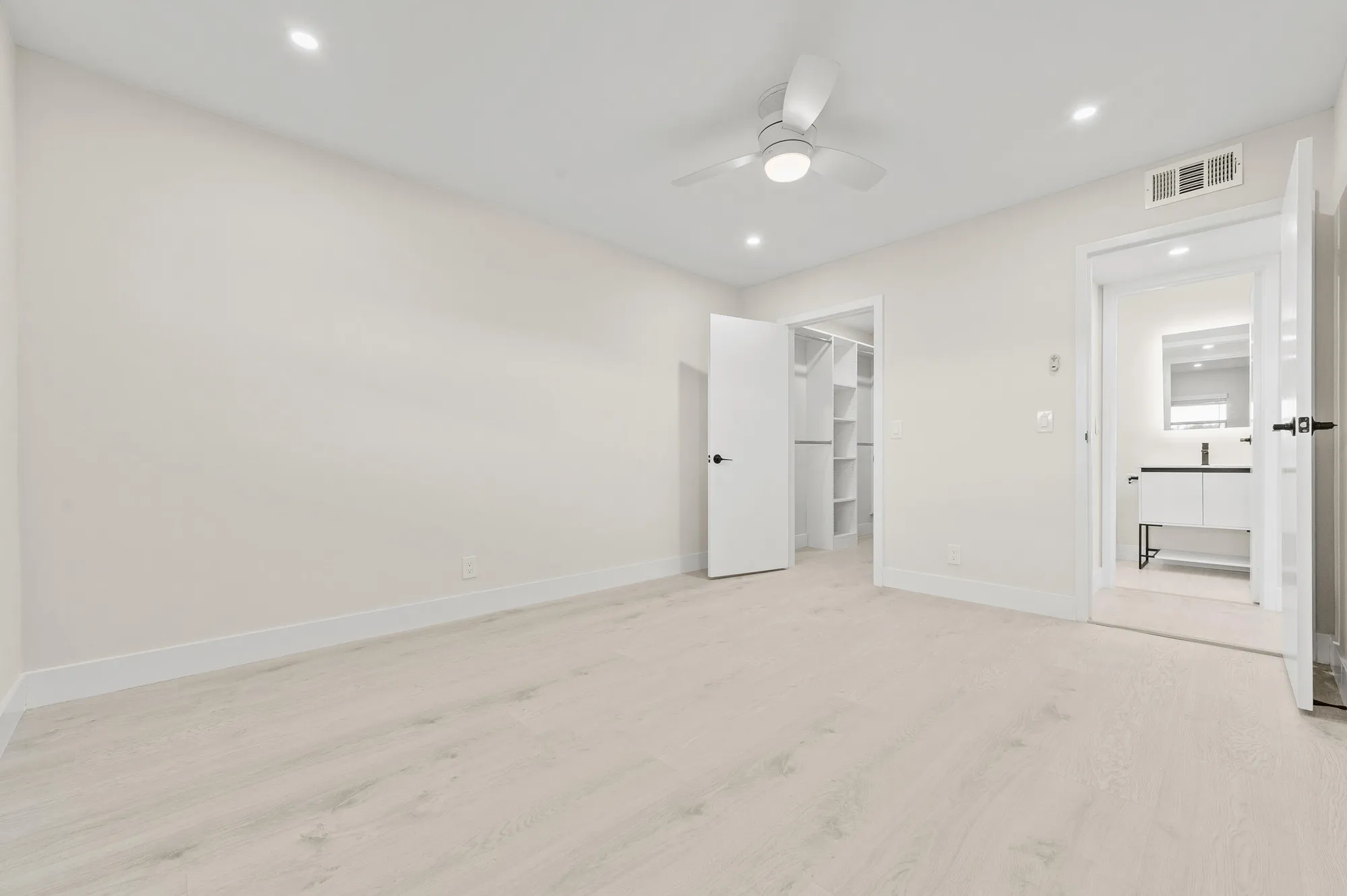 Property Slideshow image 34 of 54 | 653 monaco, Delray Beach, FL, 33446