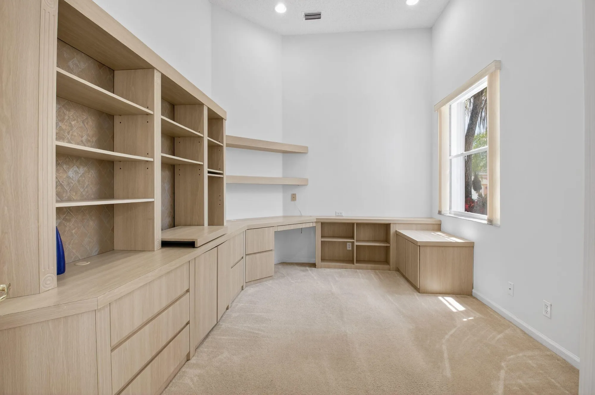 Property Slideshow image 29 of 91 | 7681 rockford rd, Boynton Beach, FL, 33472